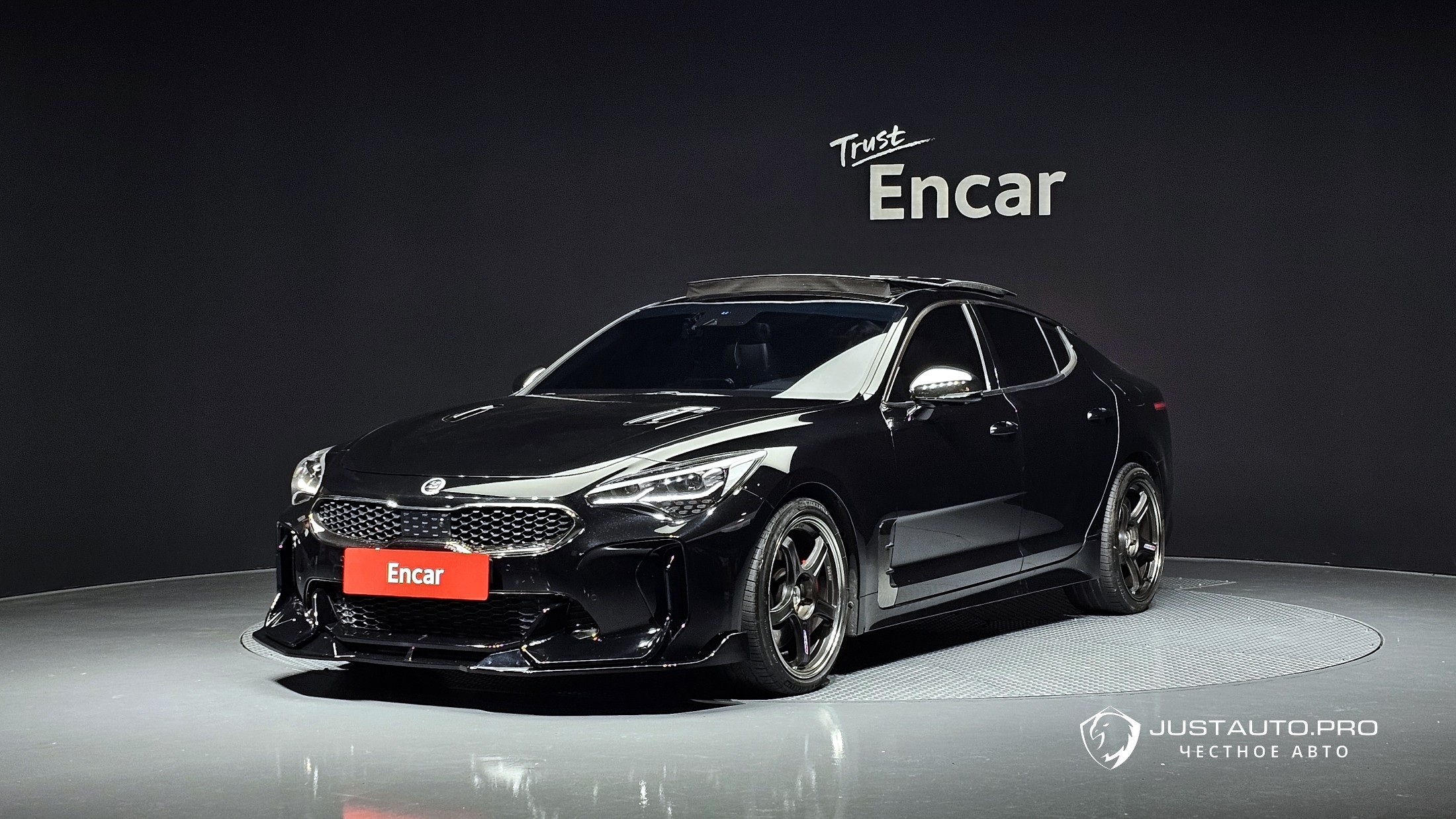 Автомобиль Kia Stinger