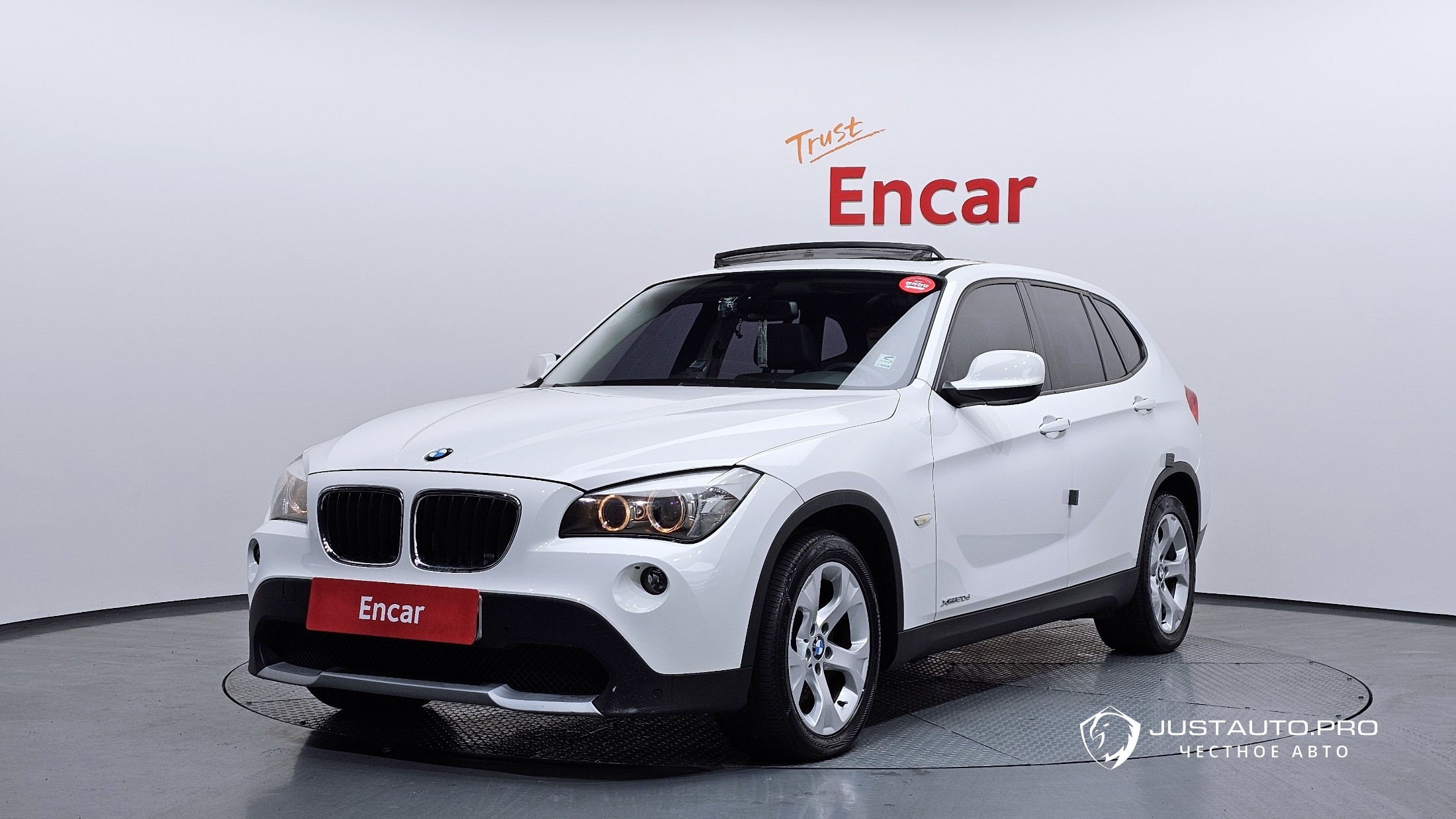 Автомобиль BMW X1