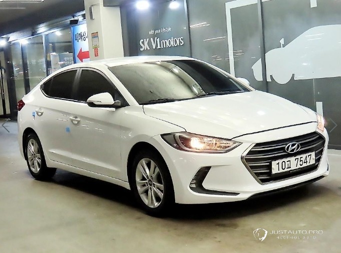Автомобиль Hyundai AVANTE