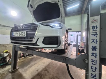 Автомобиль Audi A6