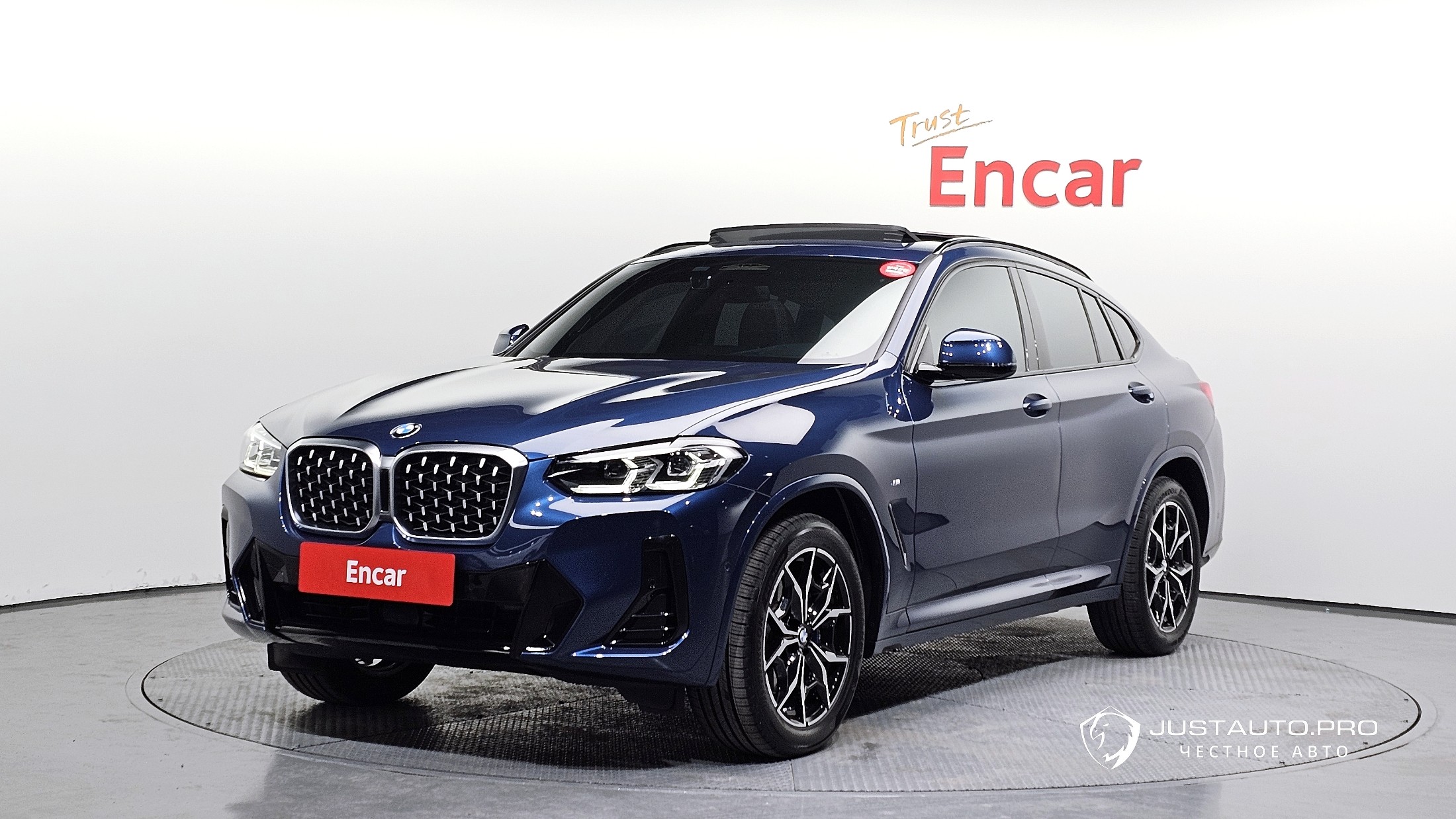 Автомобиль BMW X4