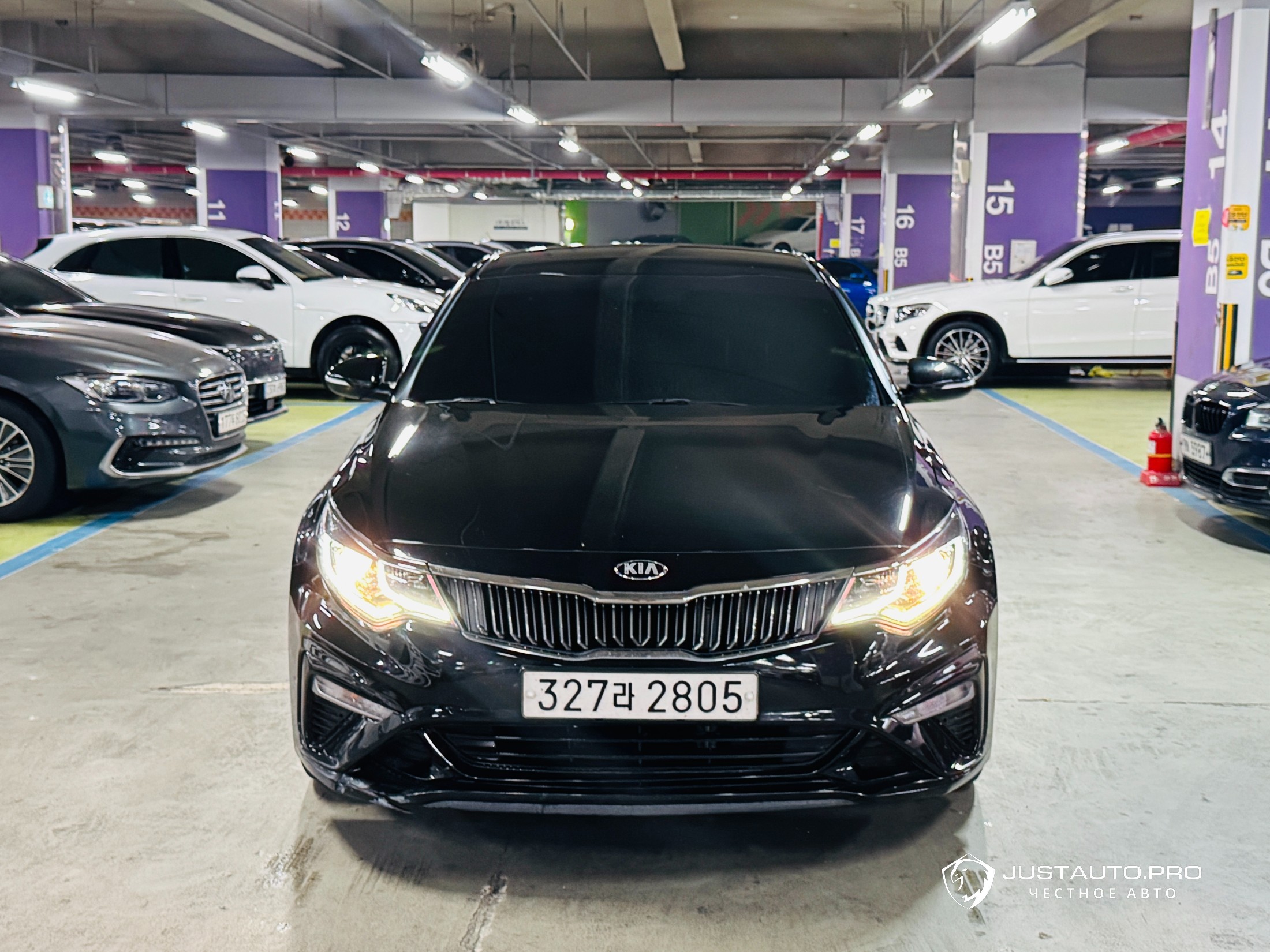 Автомобиль Kia K5