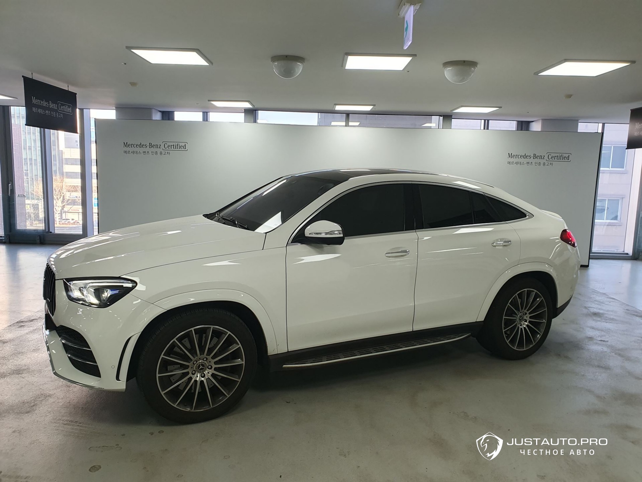 Автомобиль Mercedes-Benz GLE-Class