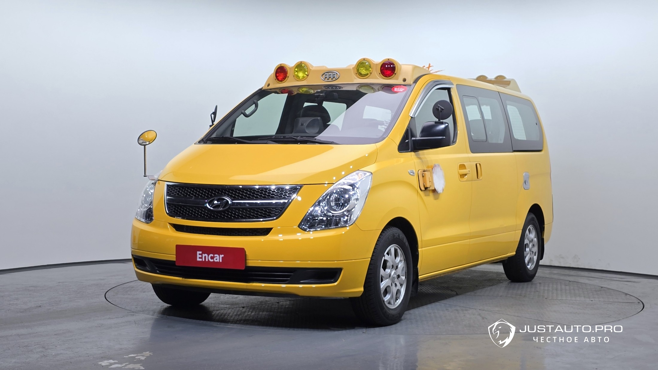 Автомобиль Hyundai Starex