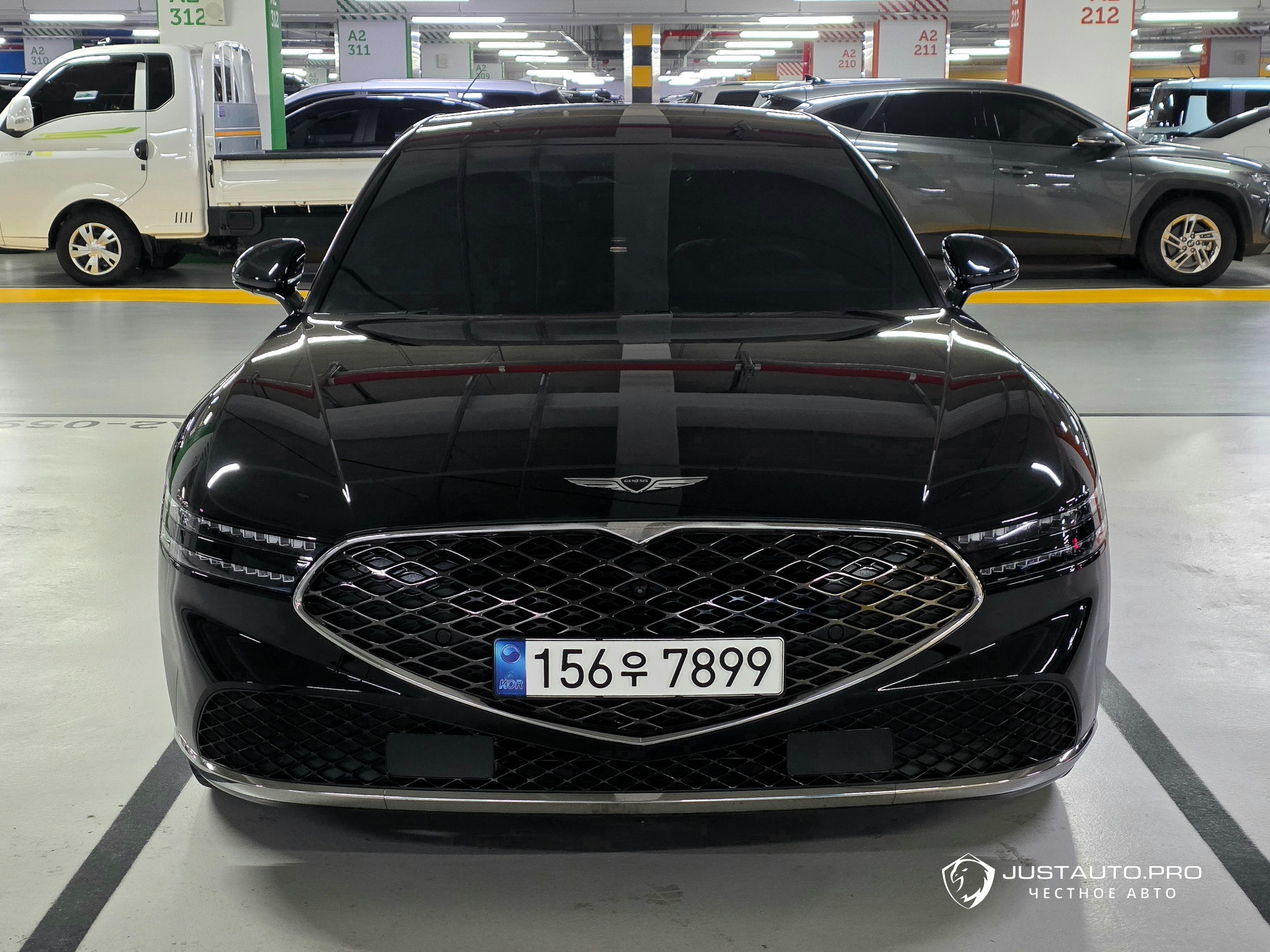 Автомобиль Genesis G90