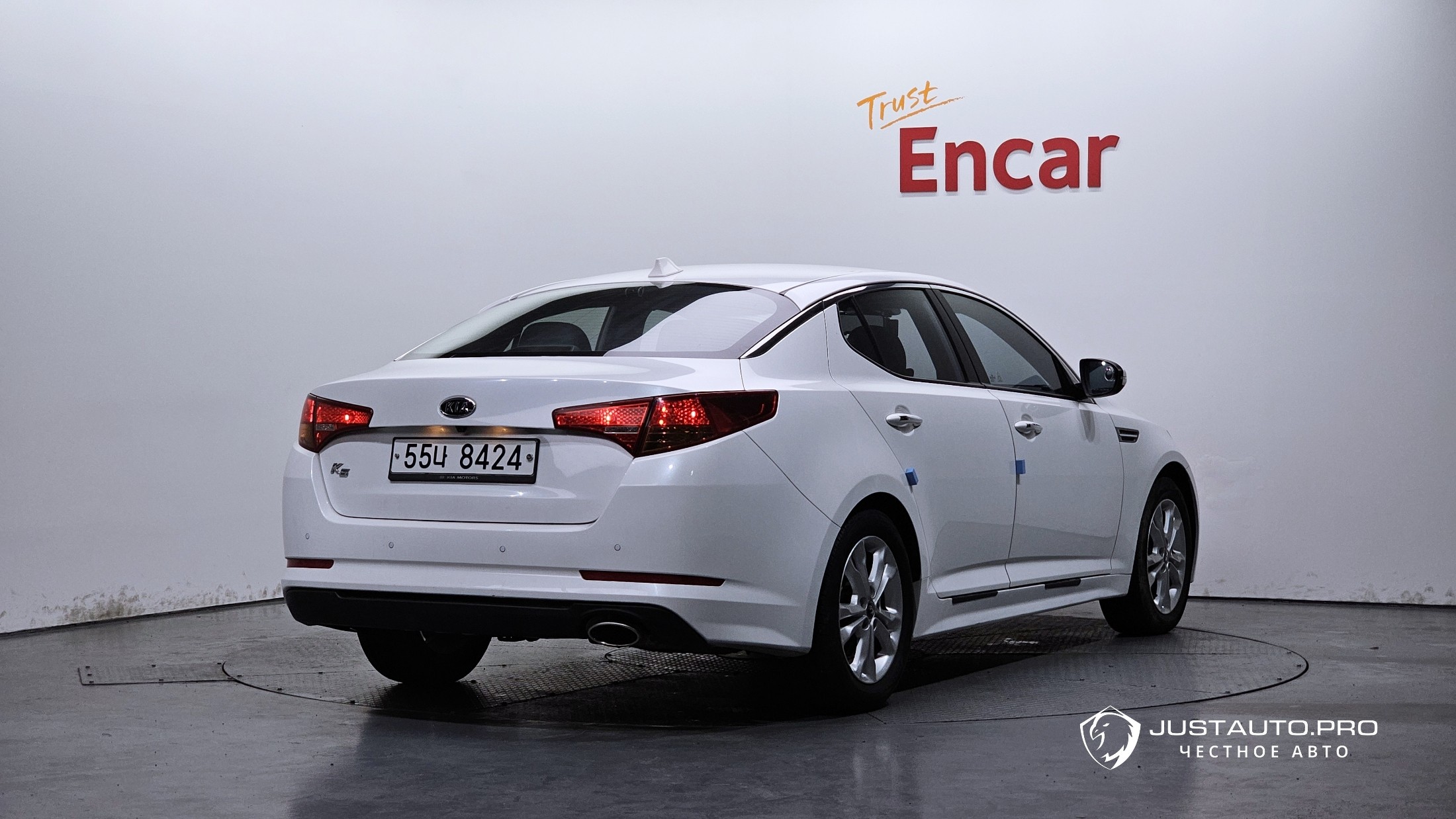 Автомобиль Kia K5