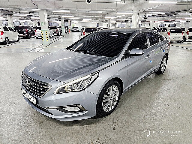 Автомобиль Hyundai Sonata