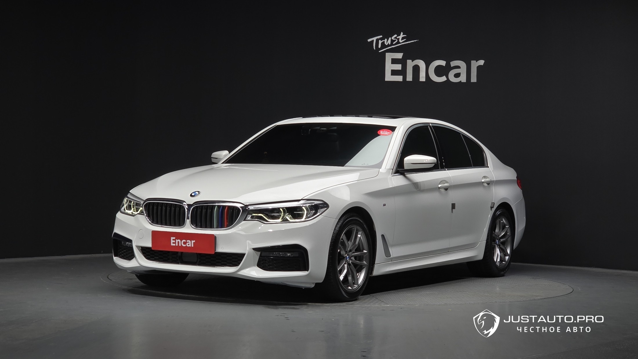 Автомобиль BMW 5-Series