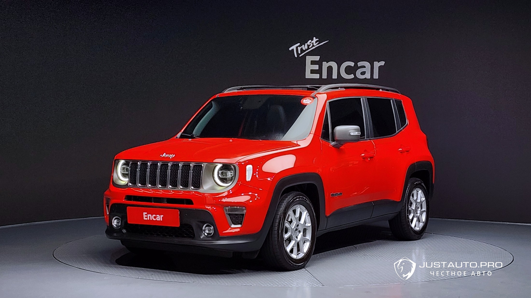 Автомобиль Jeep Renegade