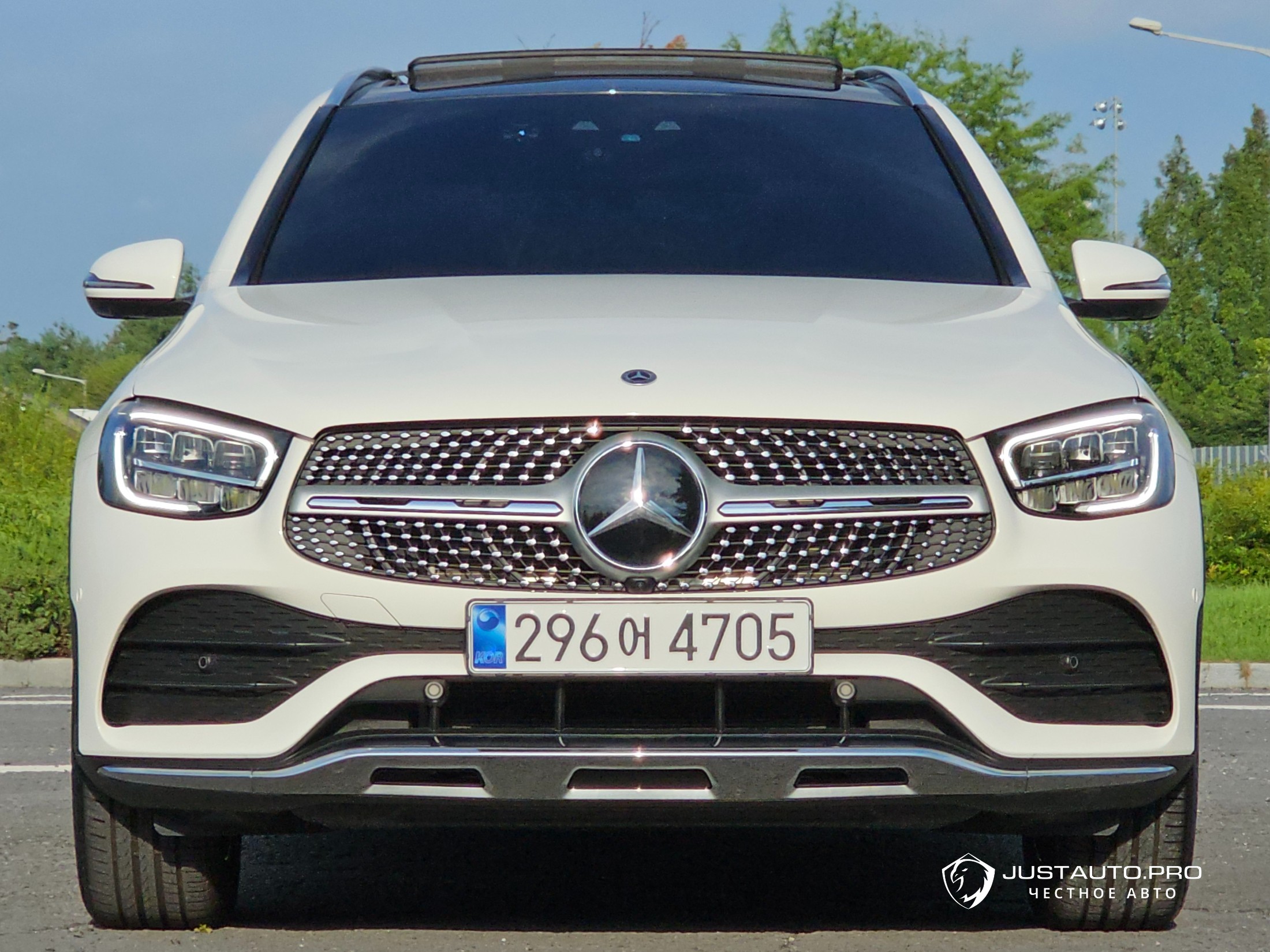 Автомобиль Mercedes-Benz GLC-Class