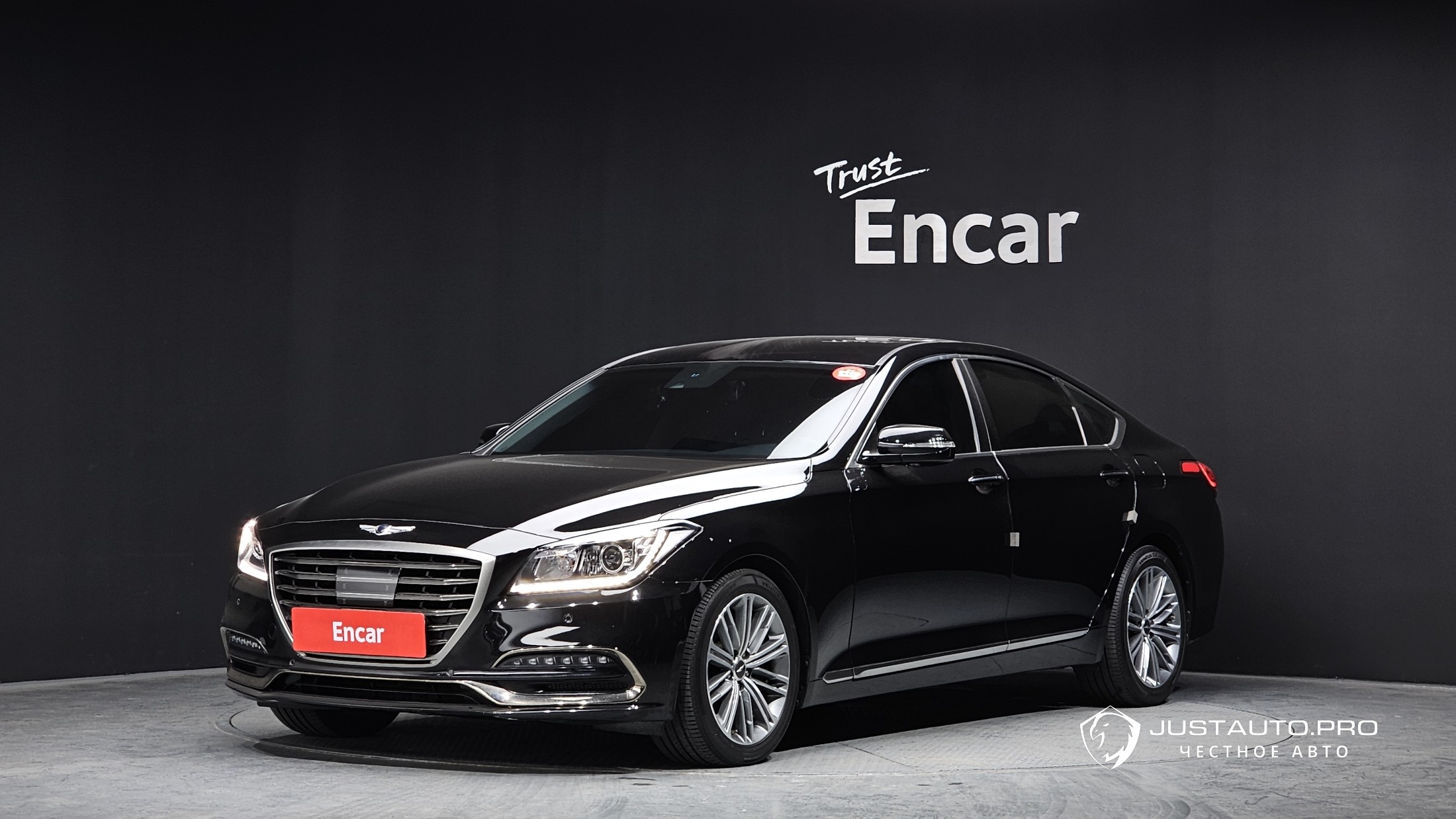 Автомобиль Genesis G80