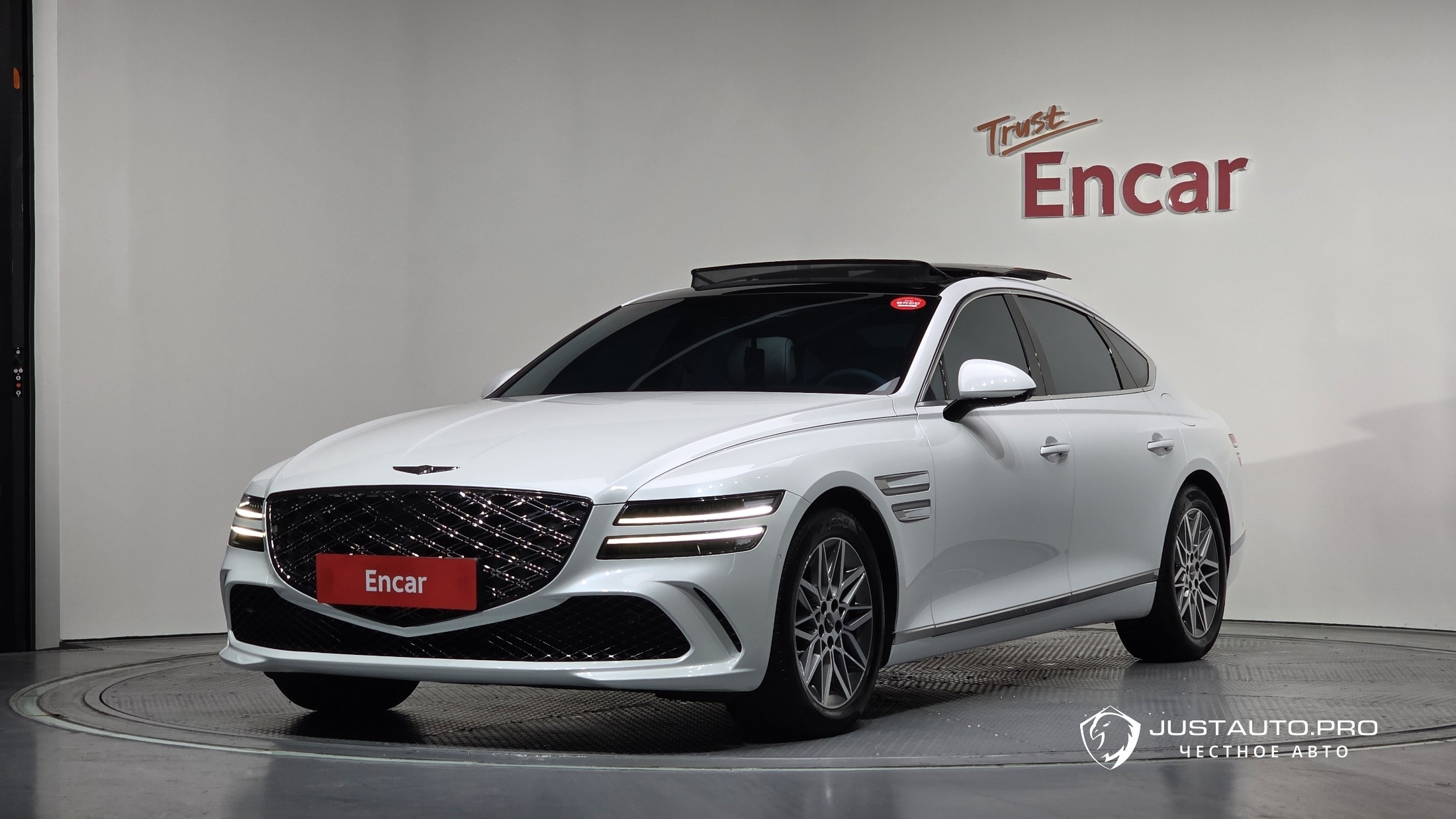 Автомобиль Genesis G80