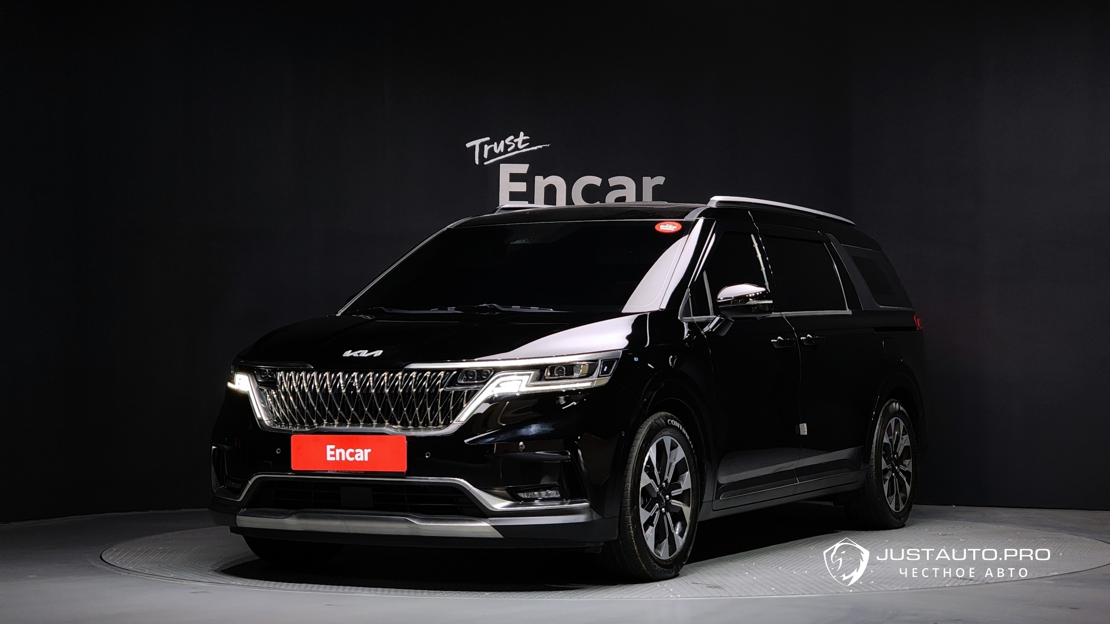 Автомобиль Kia Canival