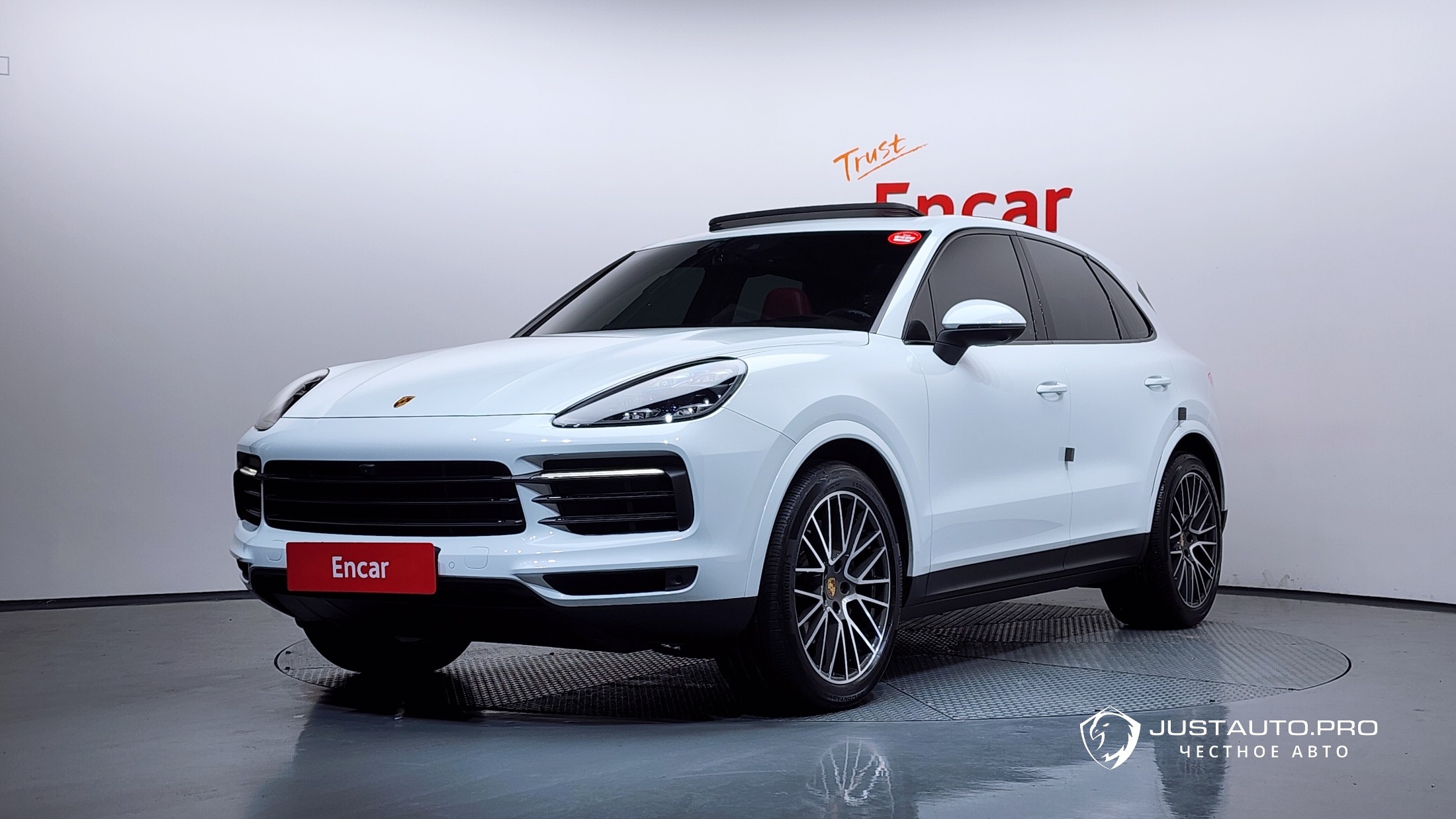 Автомобиль Porsche Cayenne