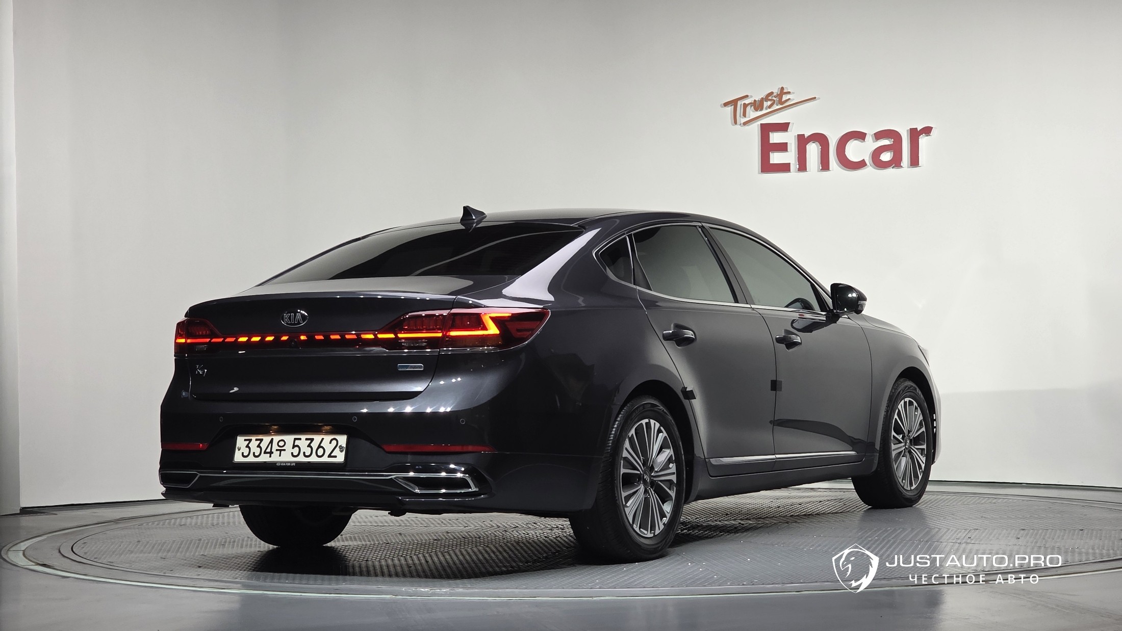 Автомобиль Kia K7