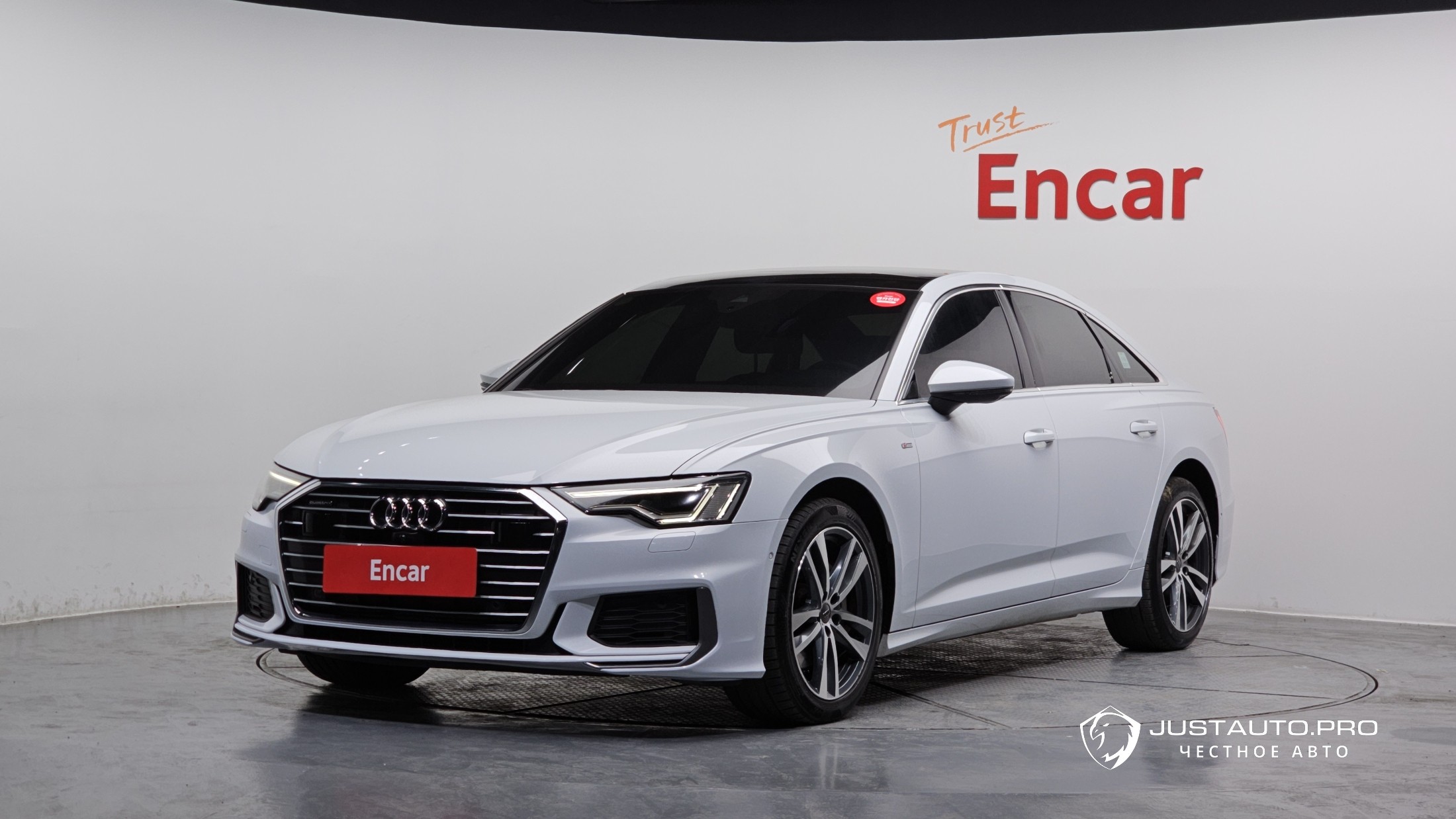 Автомобиль Audi A6