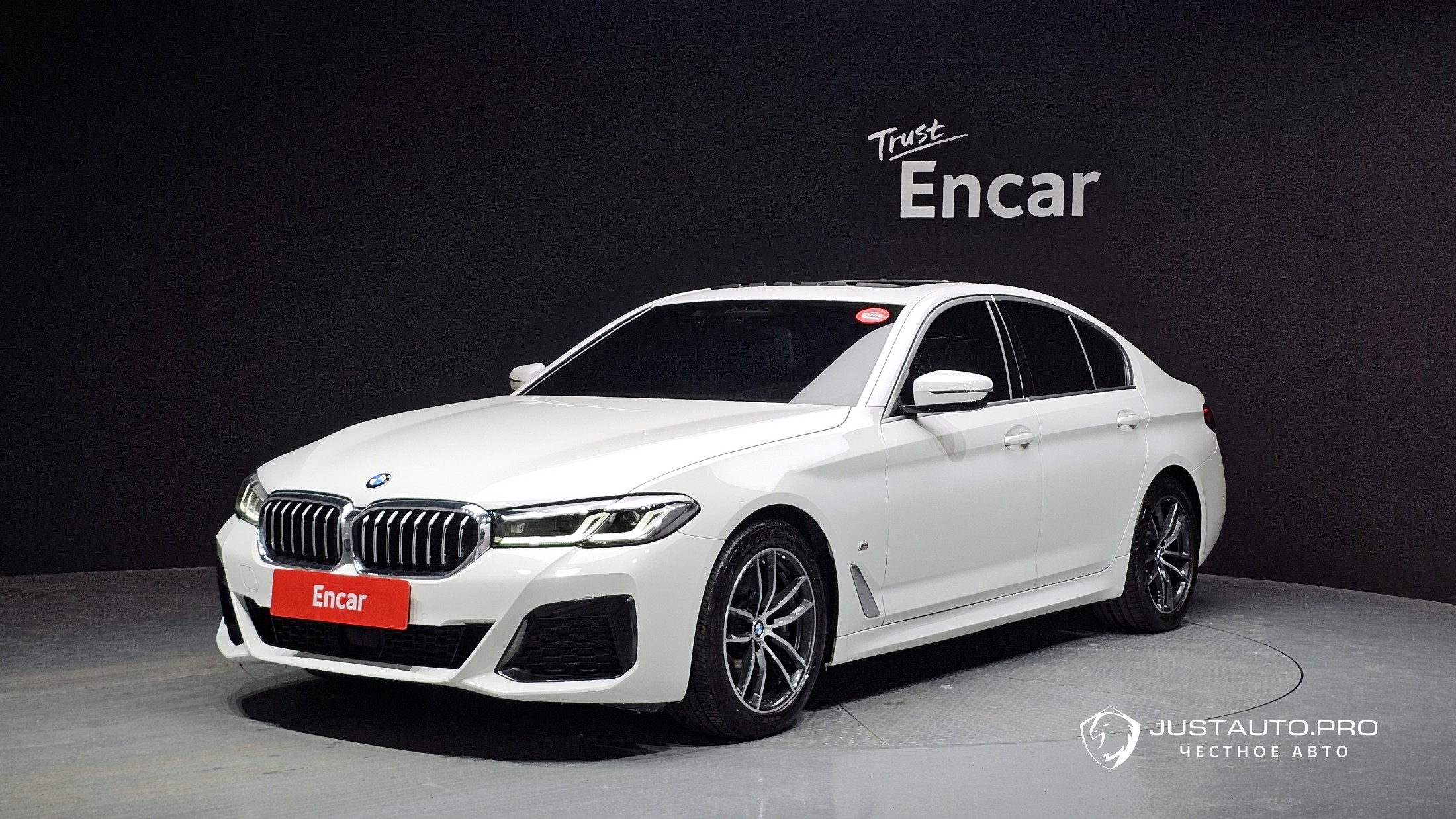 Автомобиль BMW 5-Series