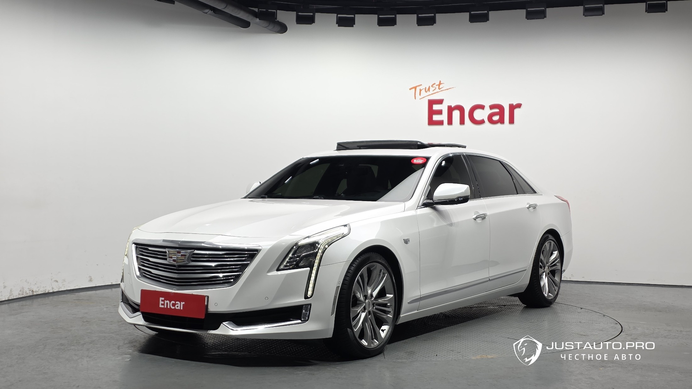 Автомобиль Cadillac CT6