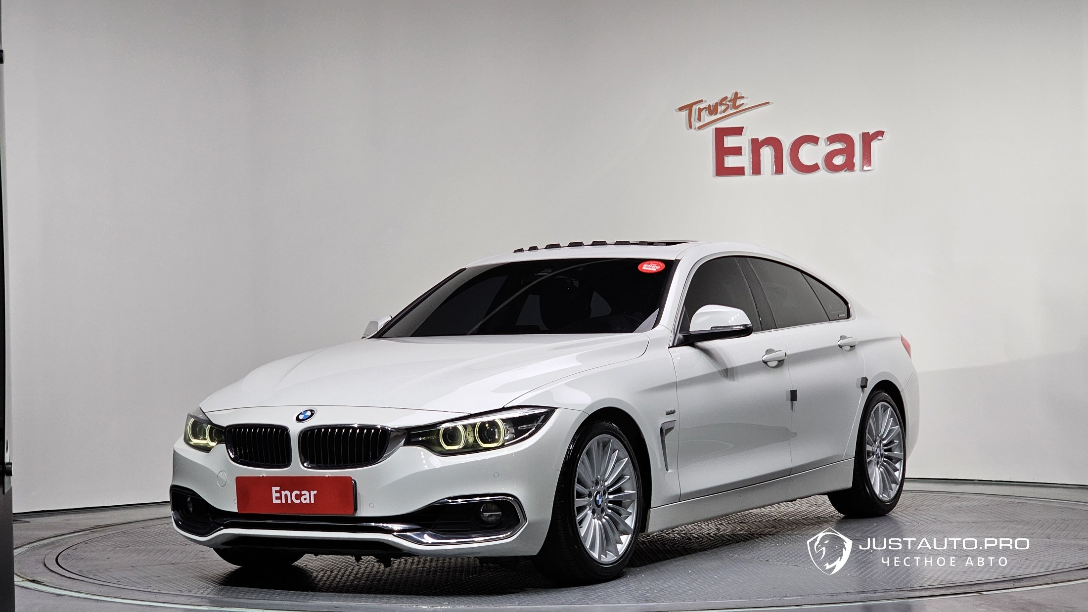 Автомобиль BMW 4-Series