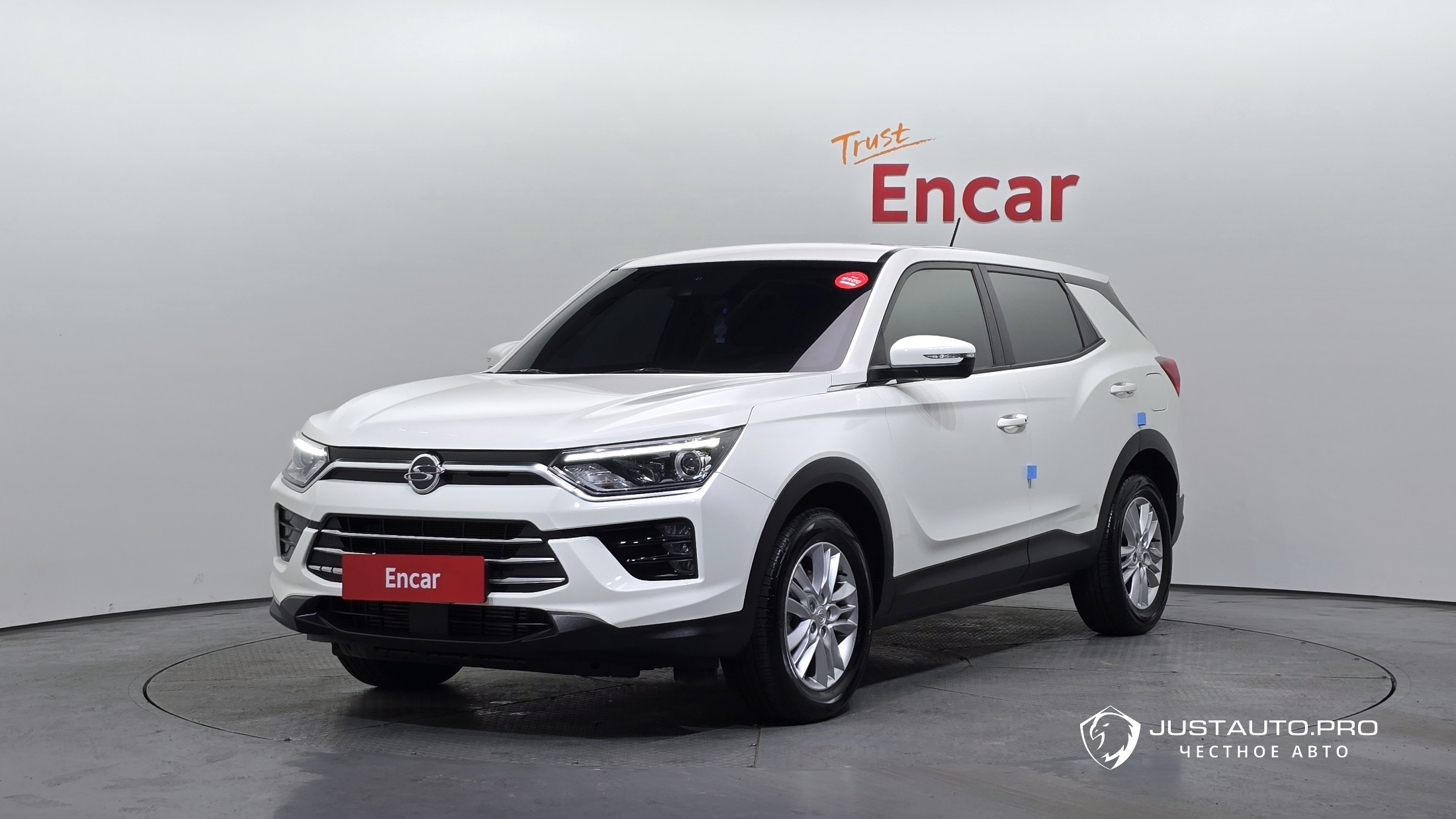 Автомобиль KG_Mobility_Ssangyong KORANDO