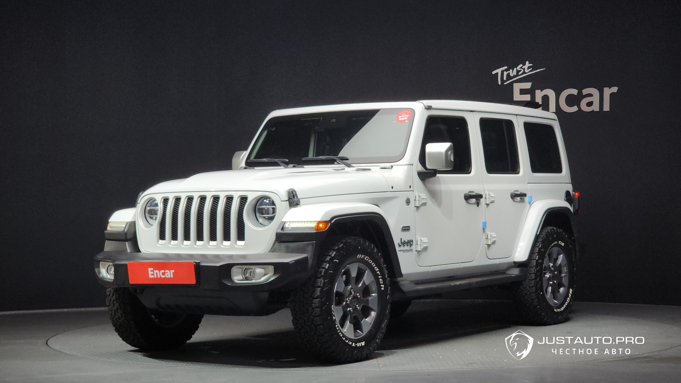 Автомобиль Jeep Wrangler