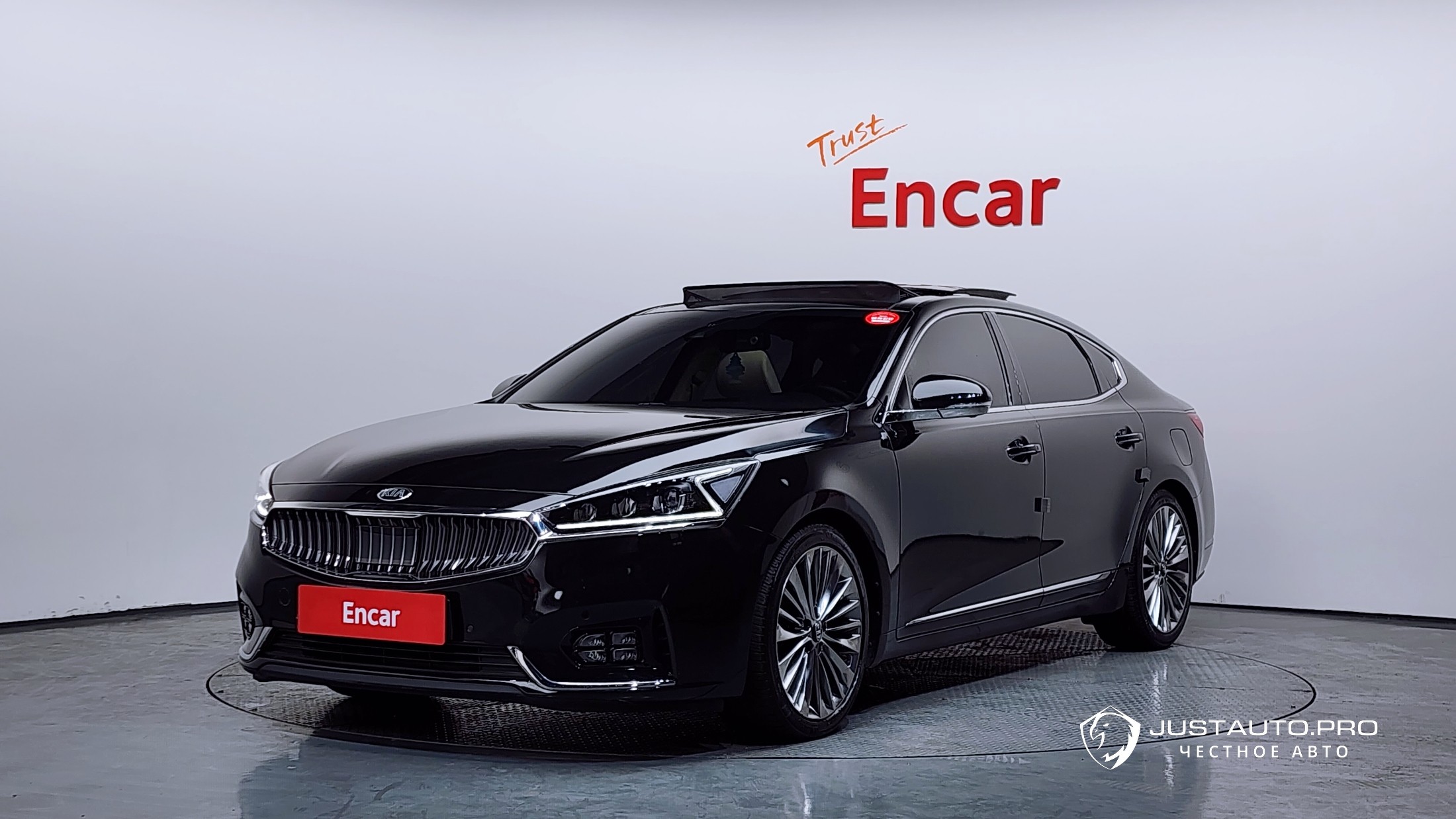 Автомобиль Kia K7