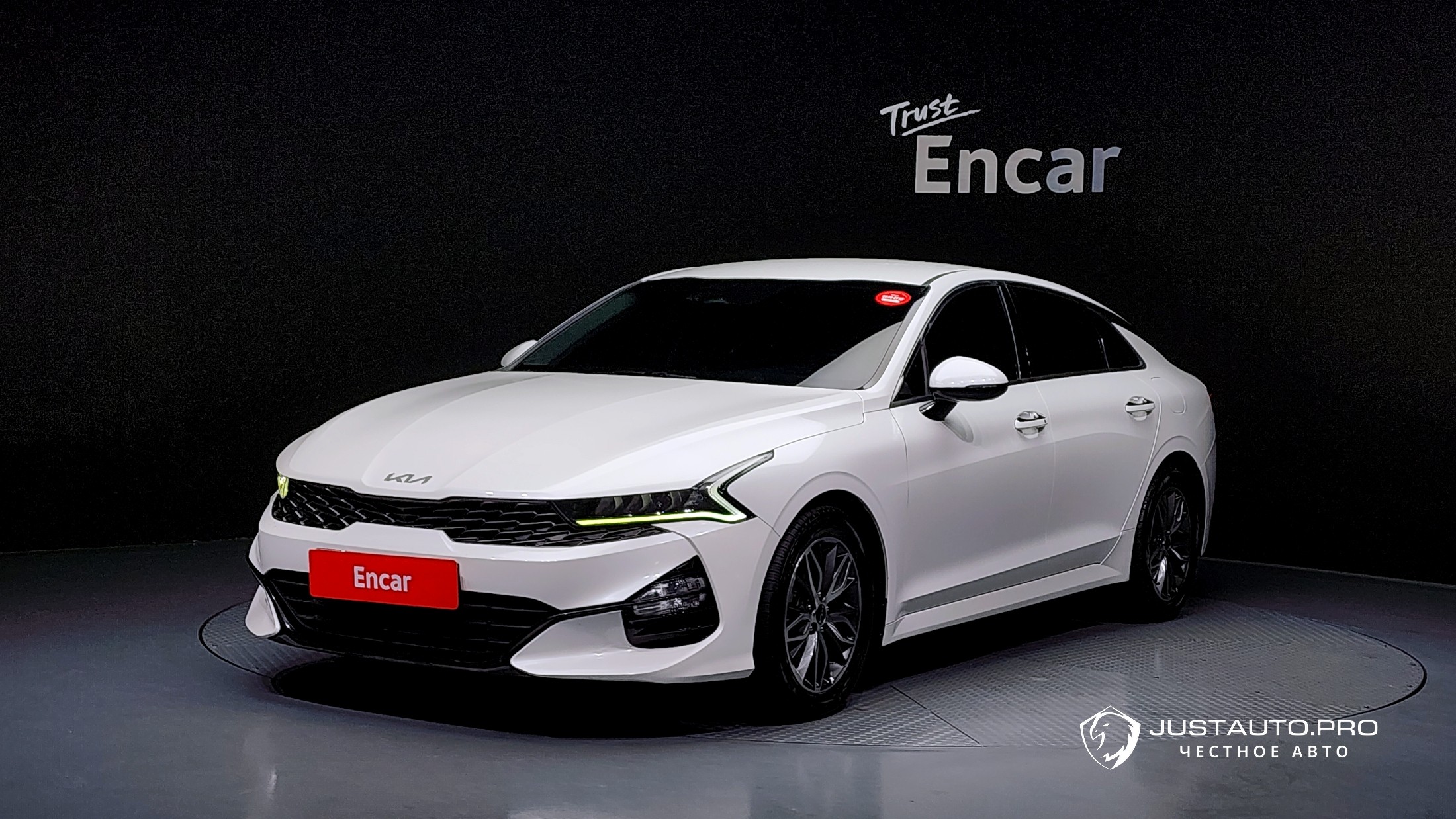 Автомобиль Kia K5