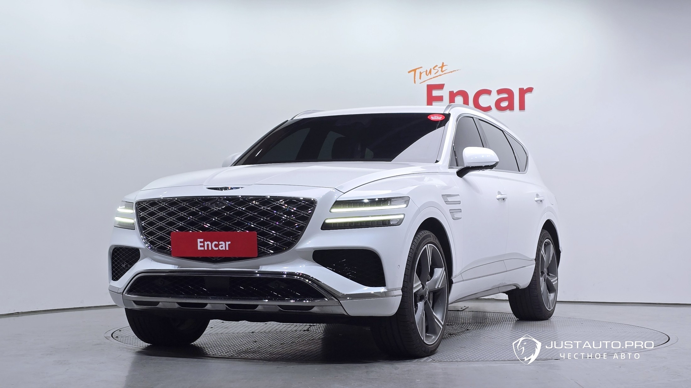 Автомобиль Genesis GV80