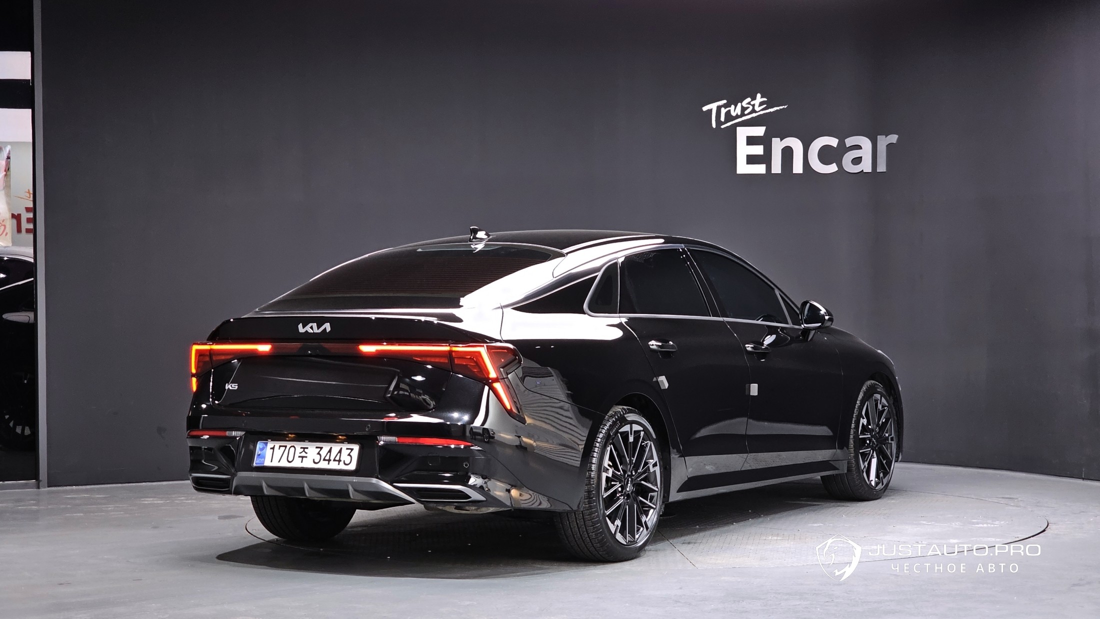 Автомобиль Kia K5