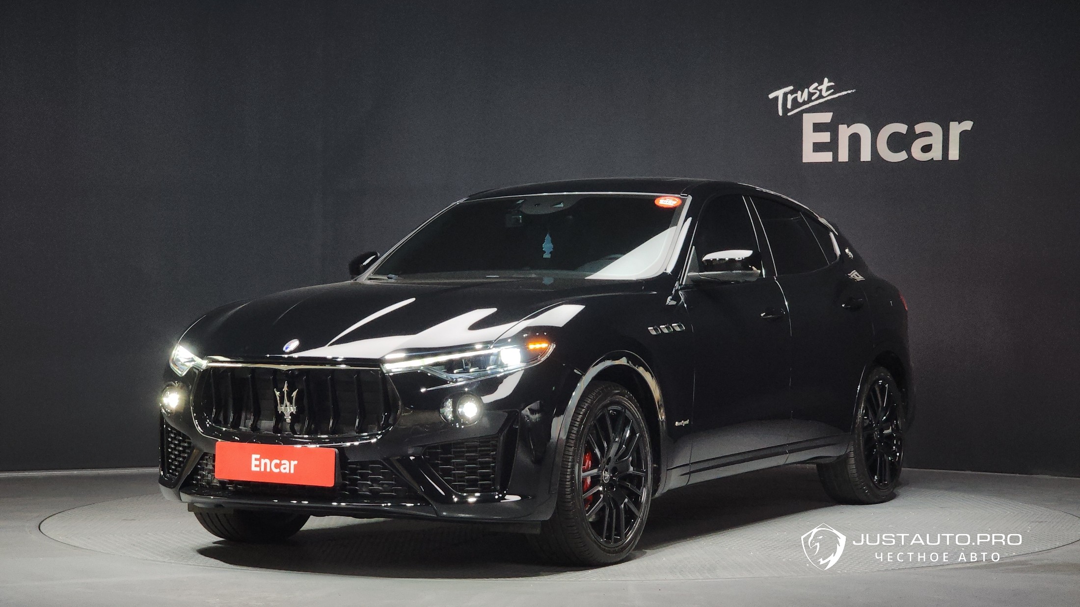 Автомобиль Maserati Levante