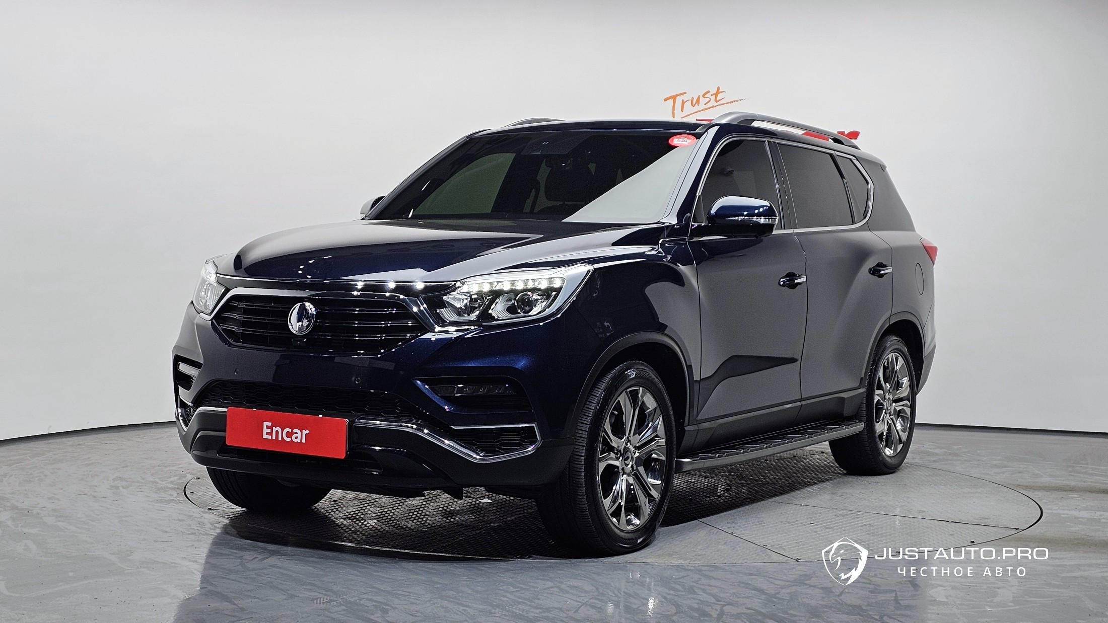Автомобиль KG_Mobility_Ssangyong Rexton