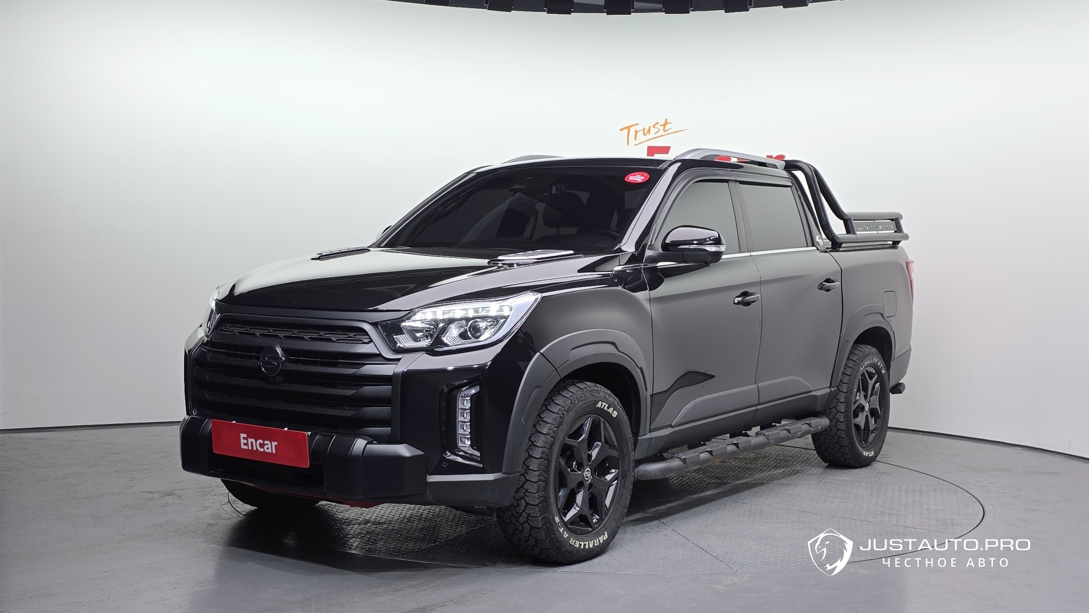 Автомобиль KG_Mobility_Ssangyong Rexton