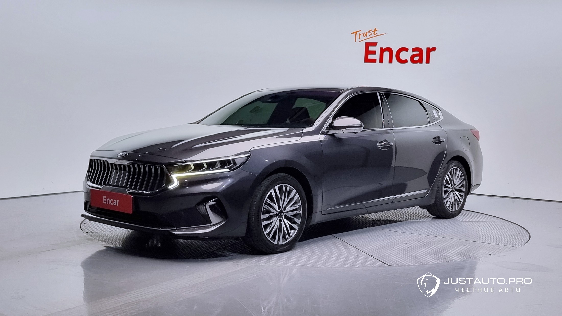 Автомобиль Kia K7