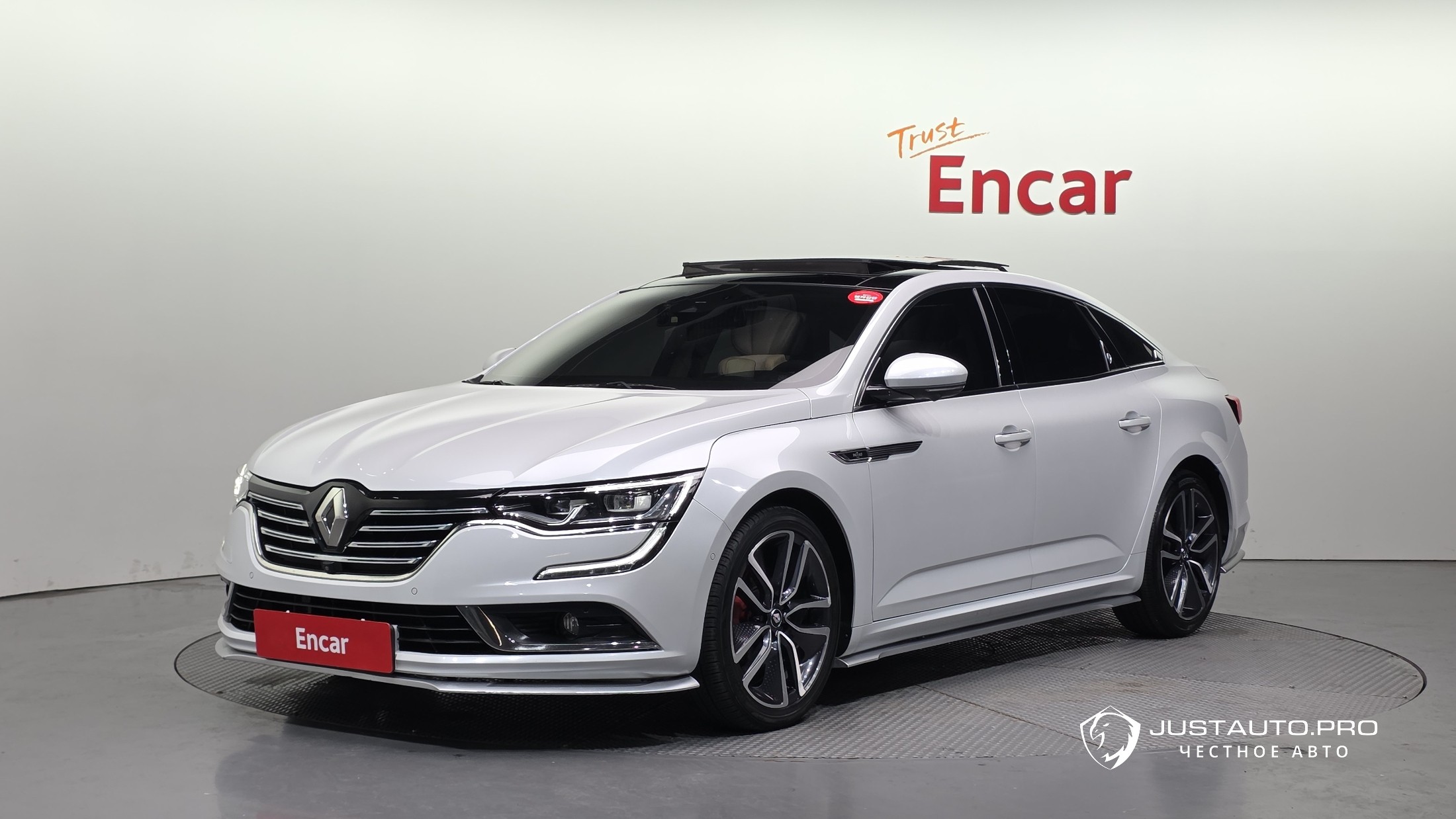 Автомобиль Renault-KoreaSamsung SM6