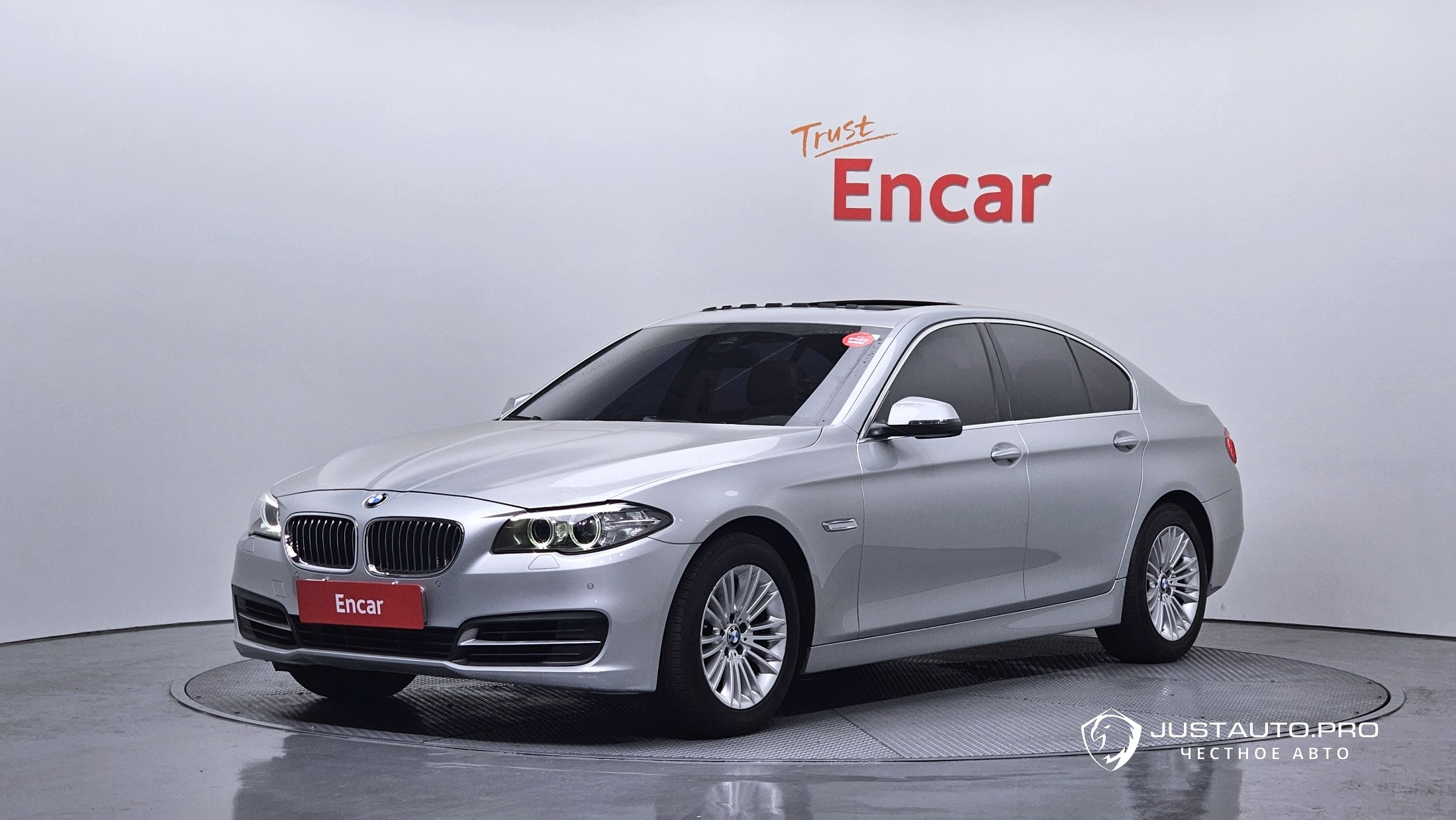 Автомобиль BMW 5-Series