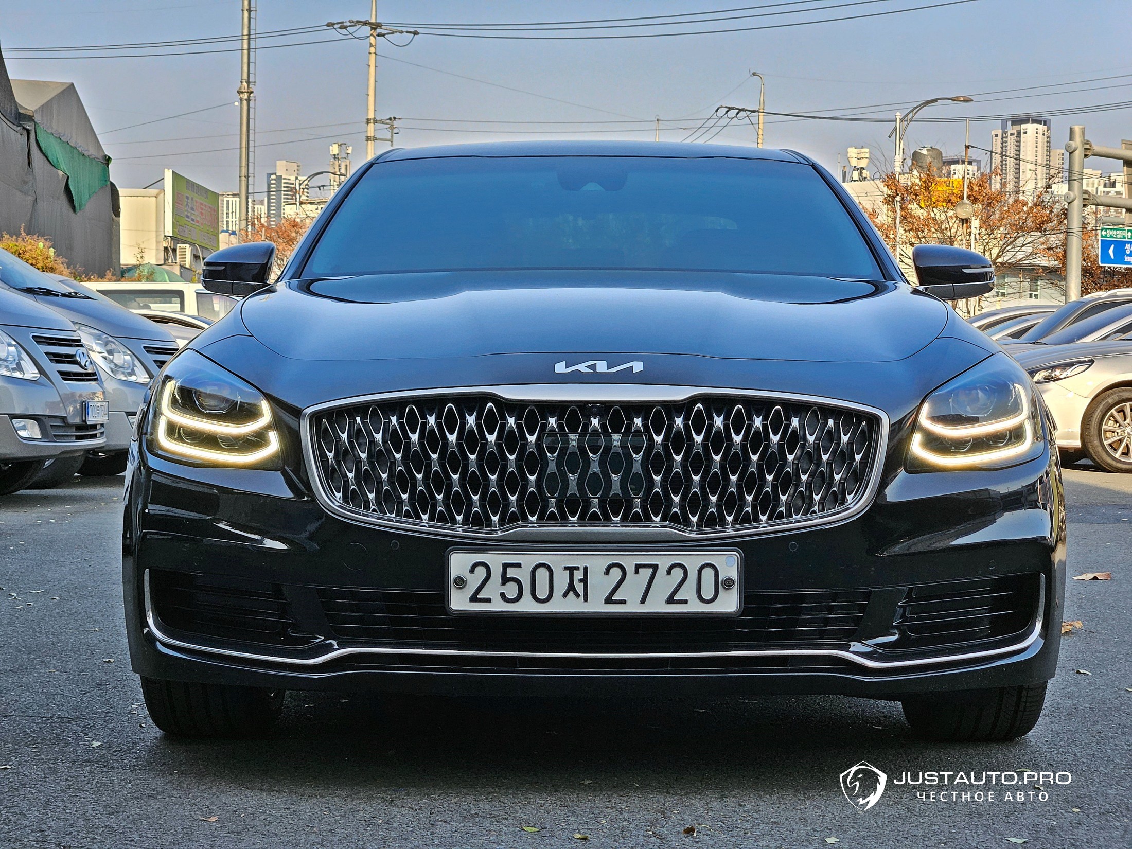 Автомобиль Kia K9