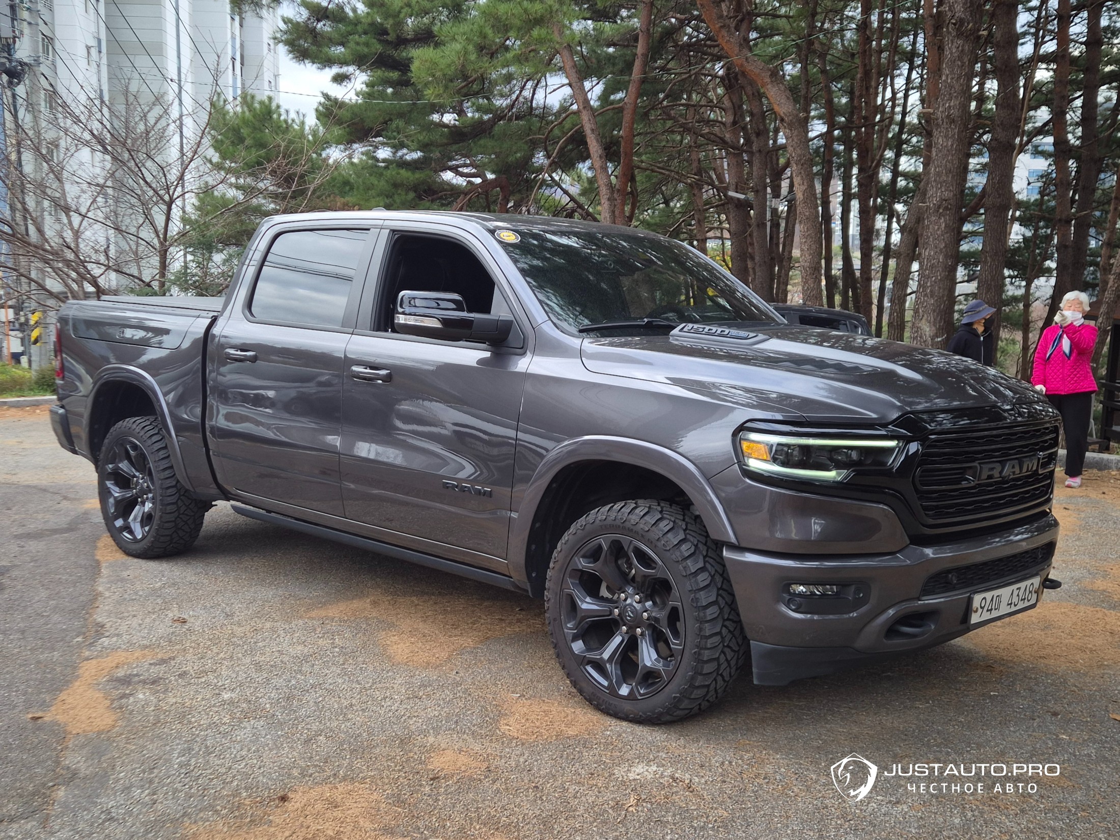 Автомобиль Dodge Ram Pick Up