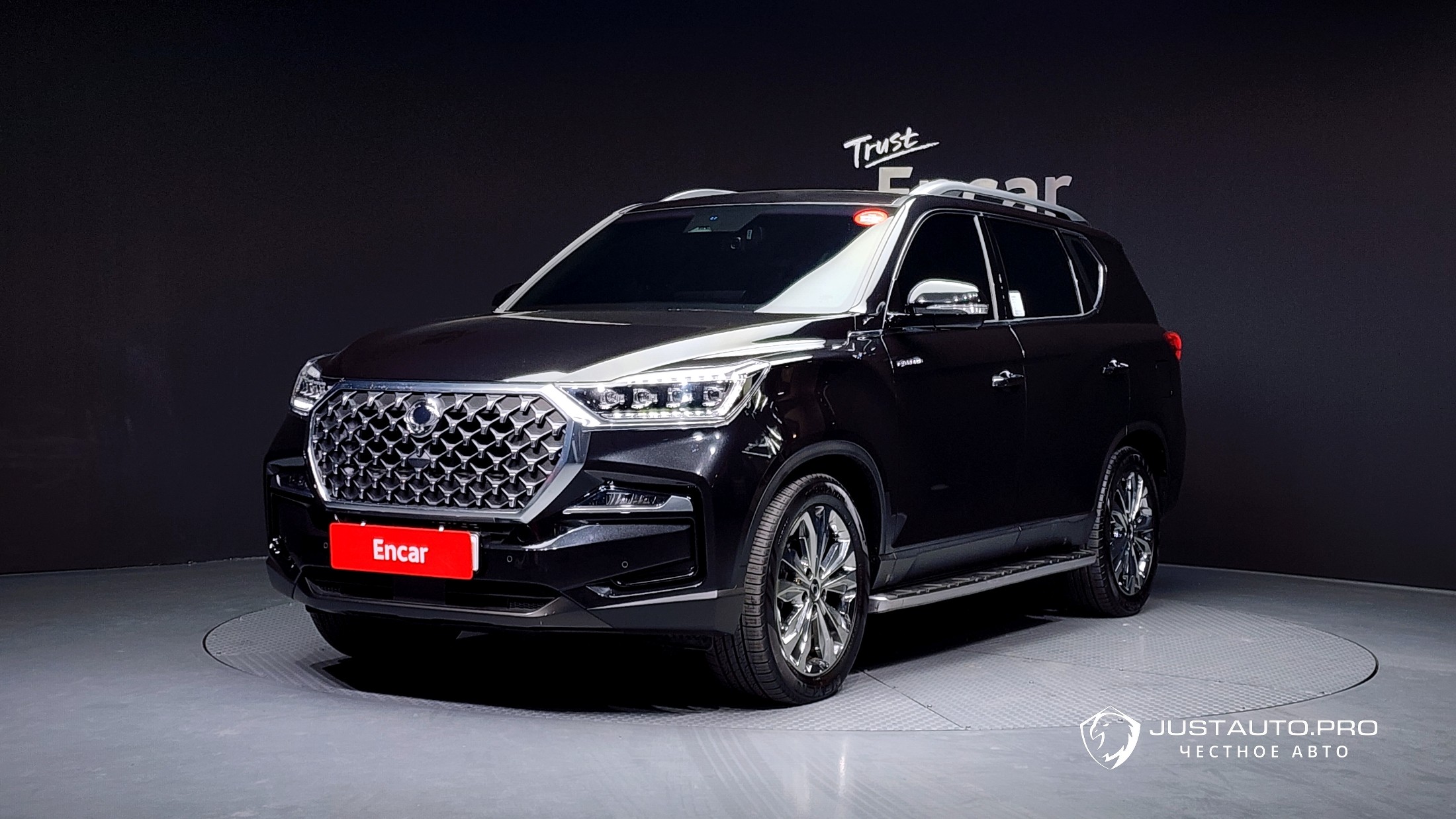 Автомобиль KG_Mobility_Ssangyong Rexton