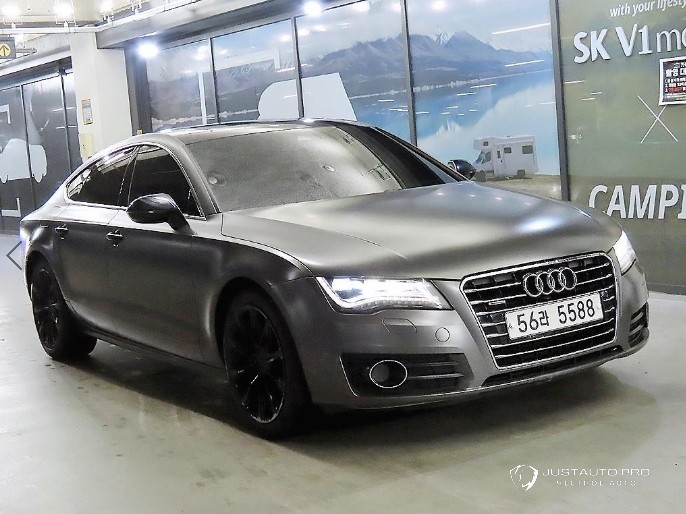 Автомобиль Audi A7