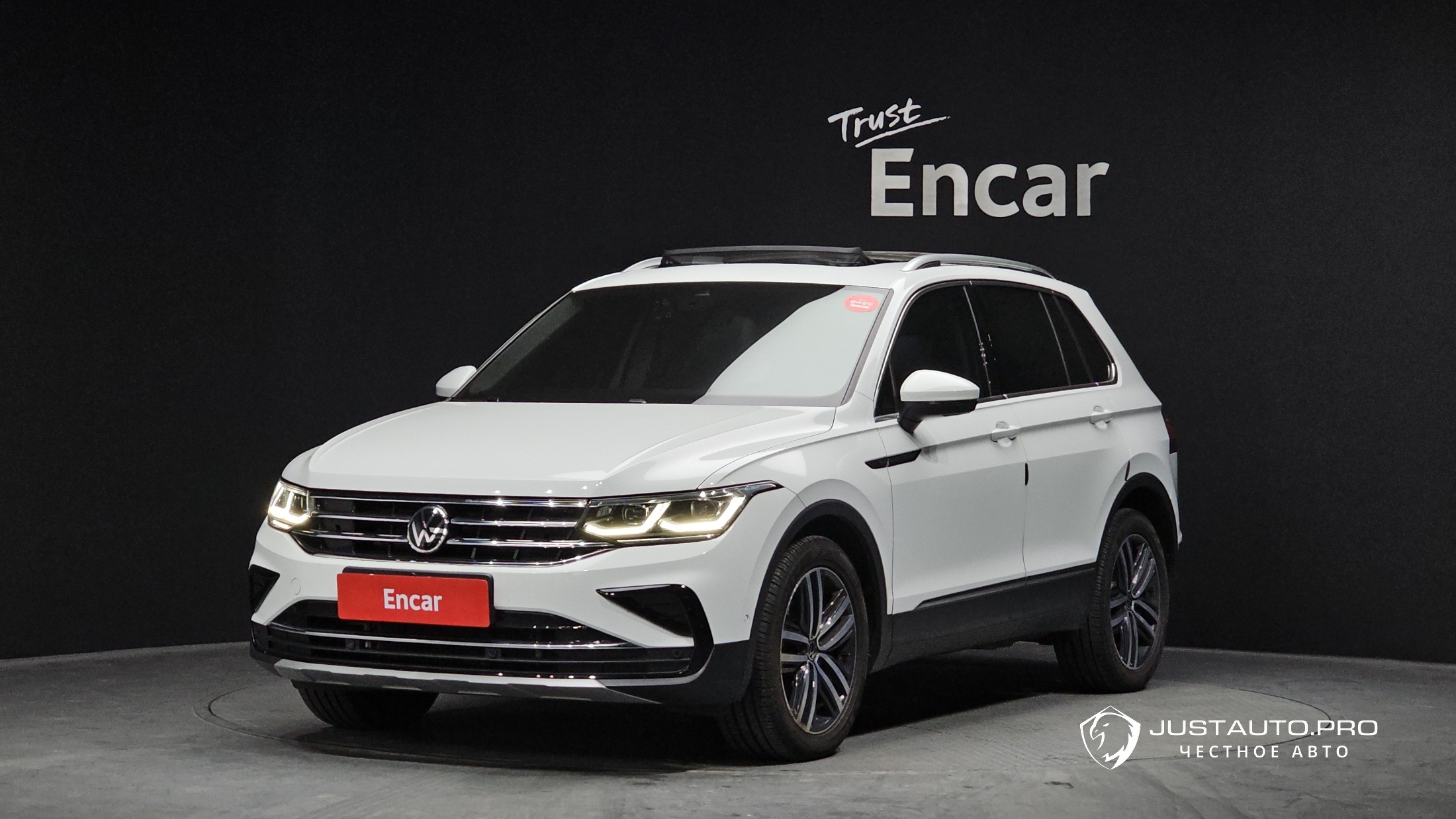 Автомобиль Volkswagen Tiguan