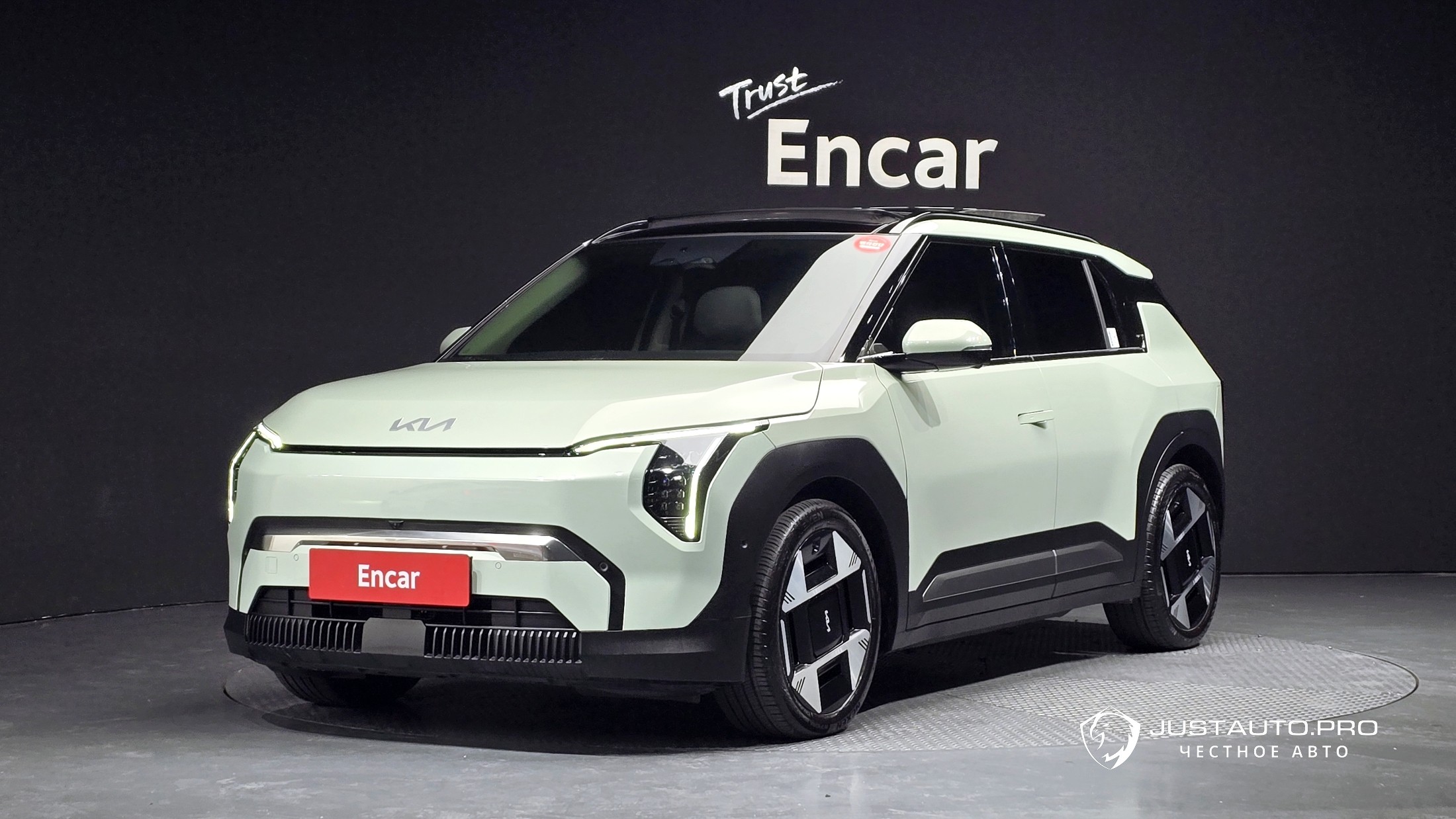 Автомобиль Kia EV3