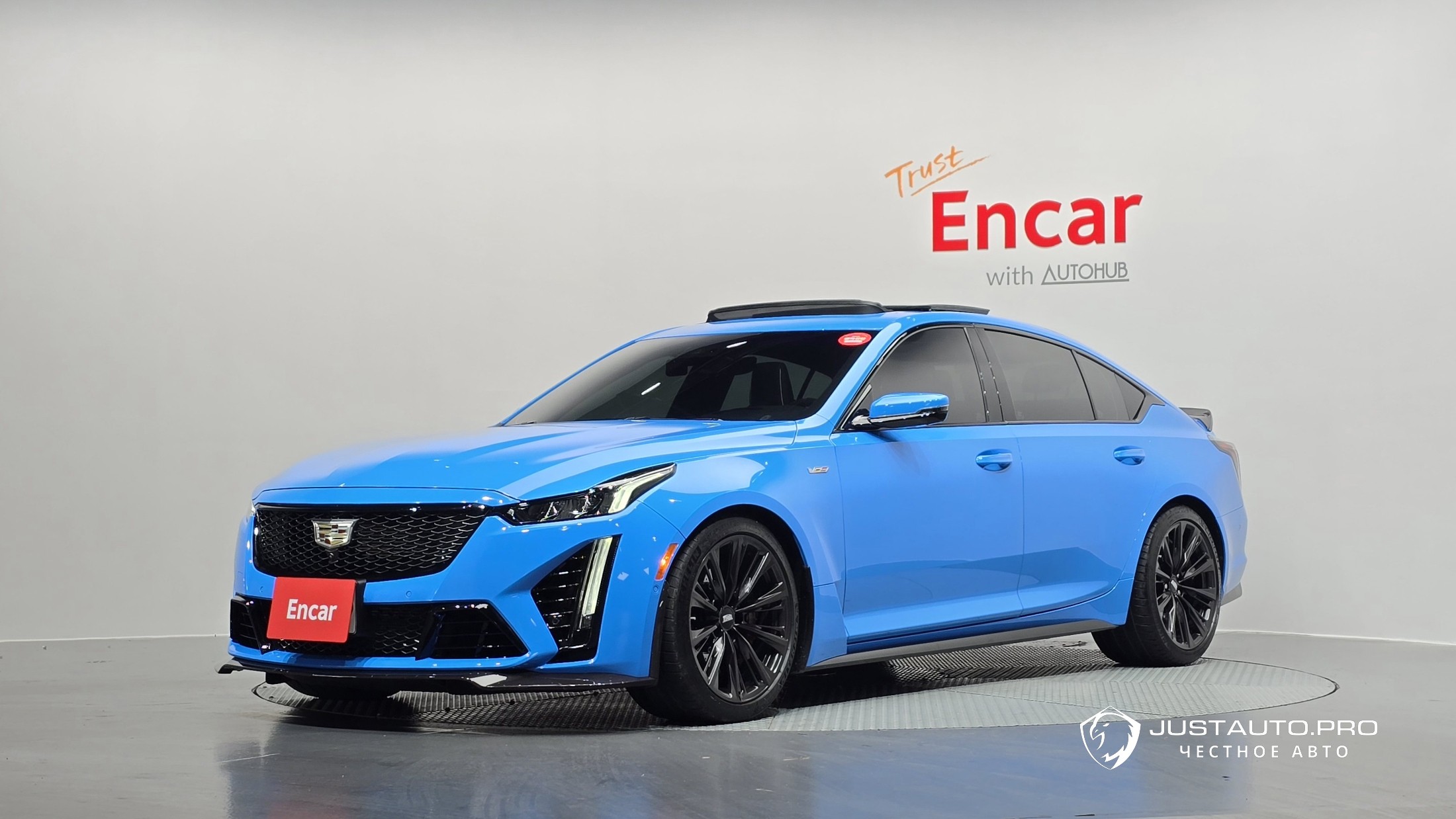 Автомобиль Cadillac CT5-V