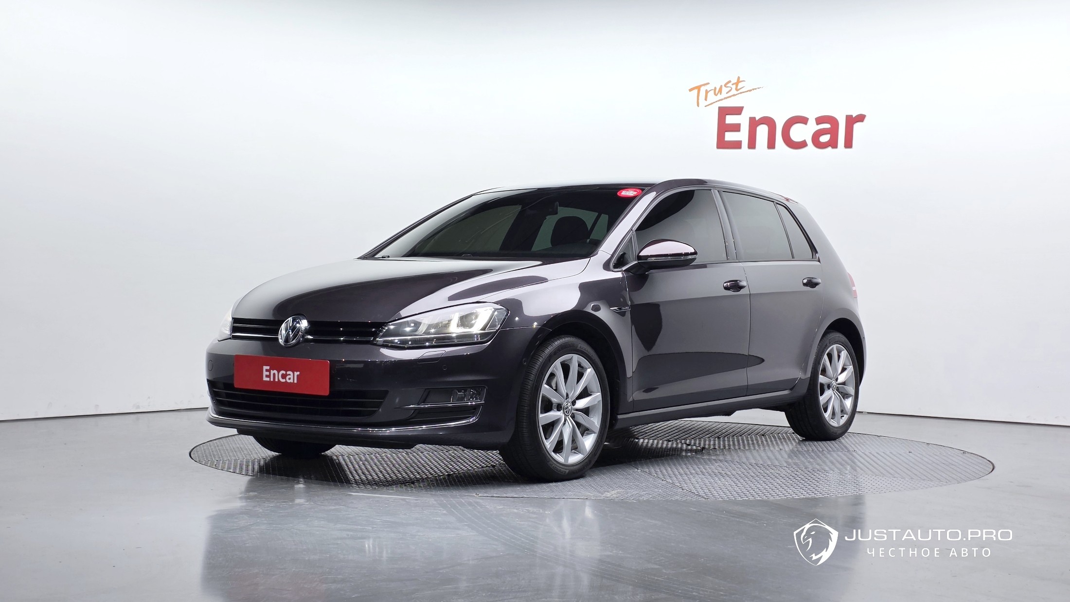 Автомобиль Volkswagen Golf