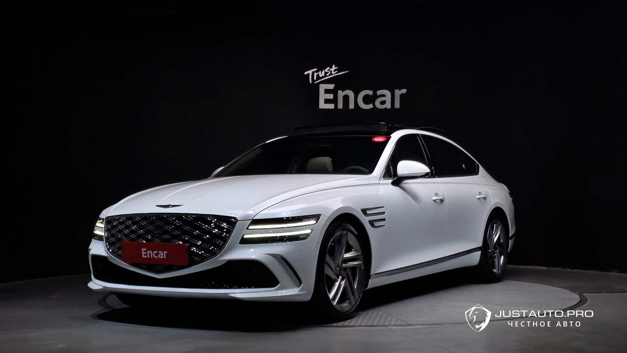 Автомобиль Genesis G80