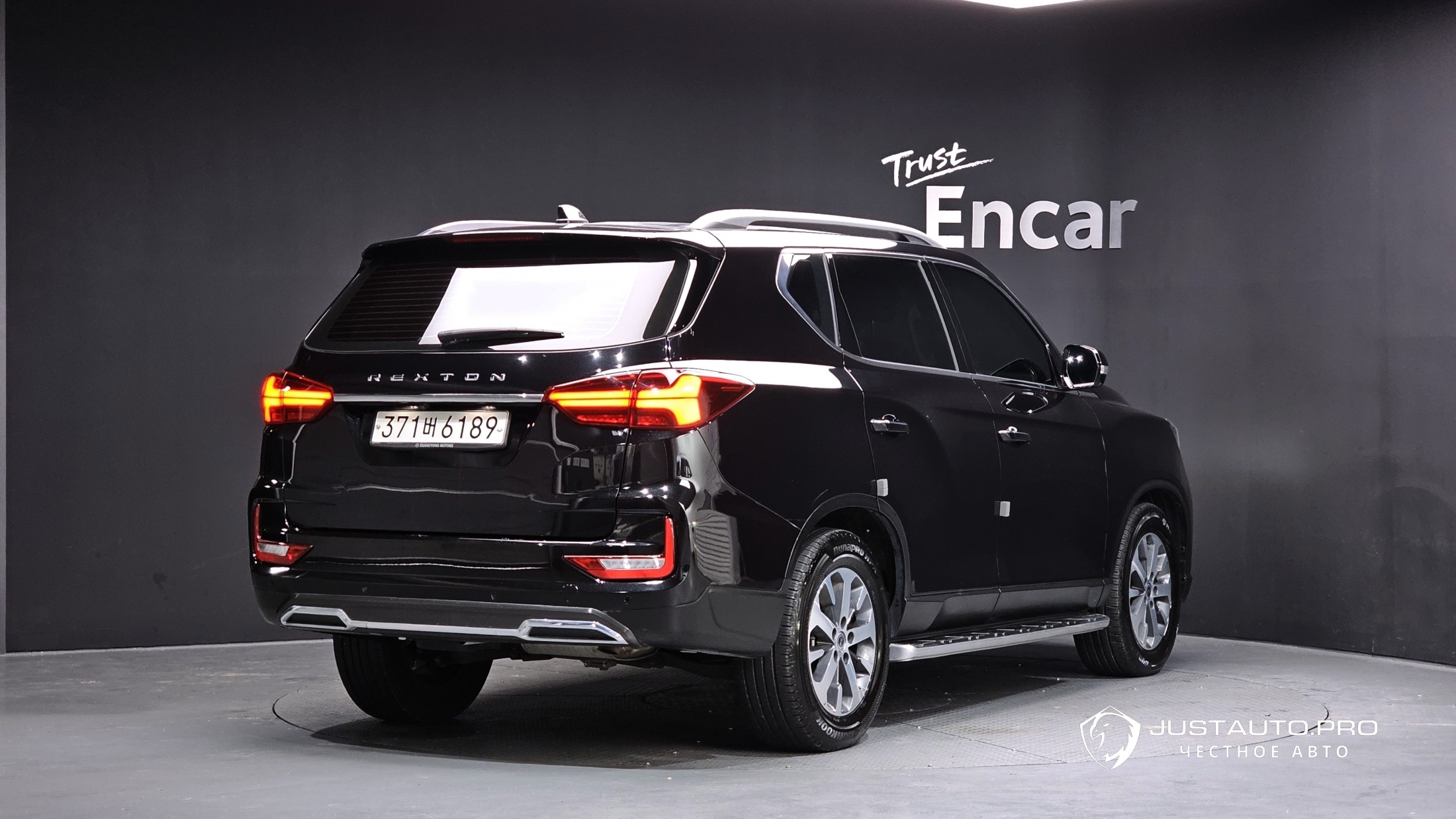 Автомобиль KG_Mobility_Ssangyong Rexton