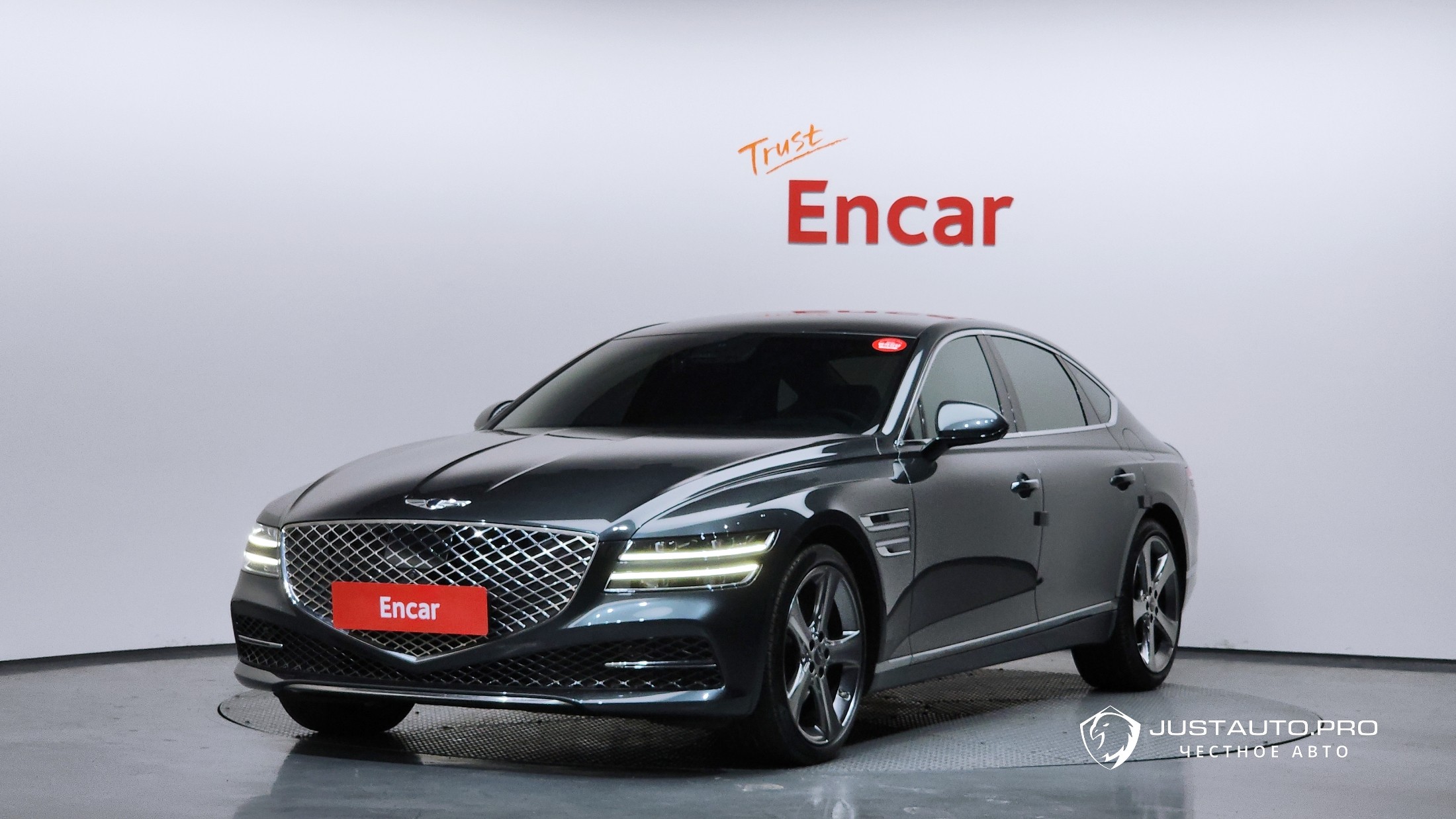 Автомобиль Genesis G80