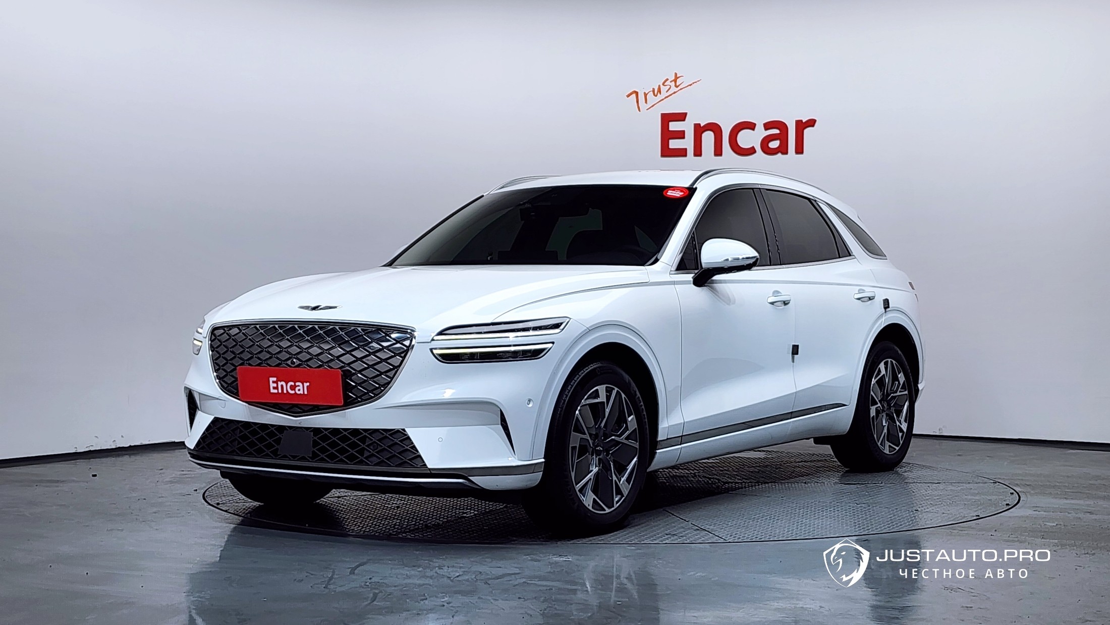 Автомобиль Genesis GV70