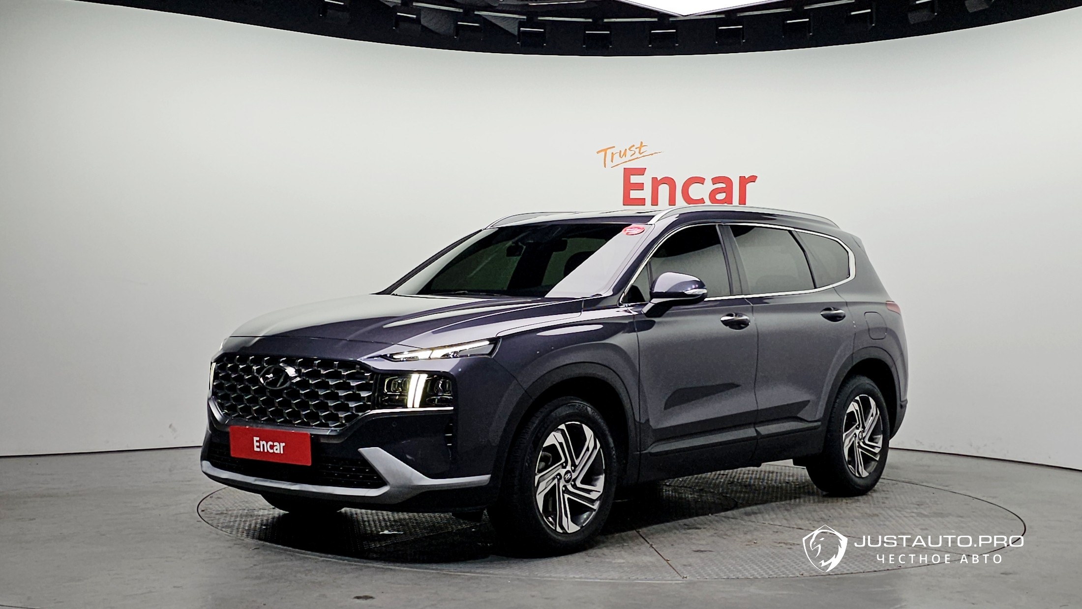 Автомобиль Hyundai Santafe