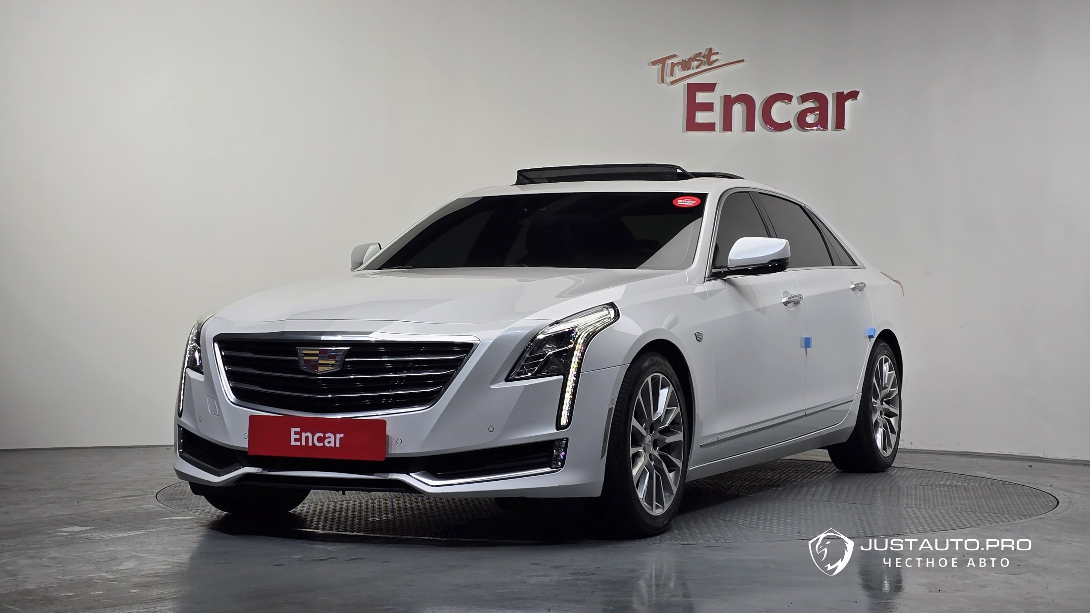 Автомобиль Cadillac CT6