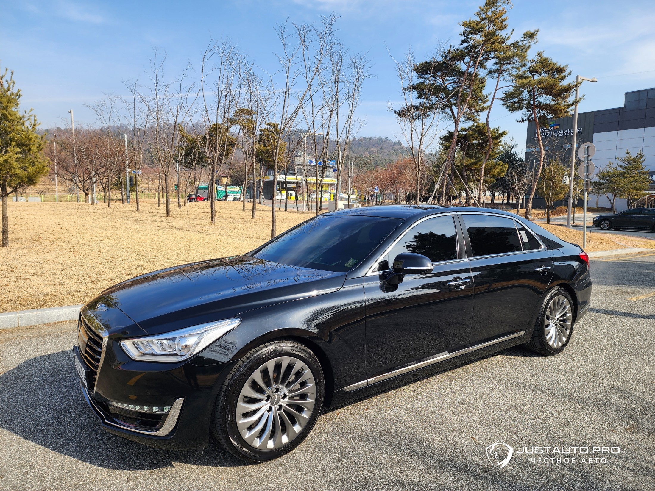 Автомобиль Genesis EQ900